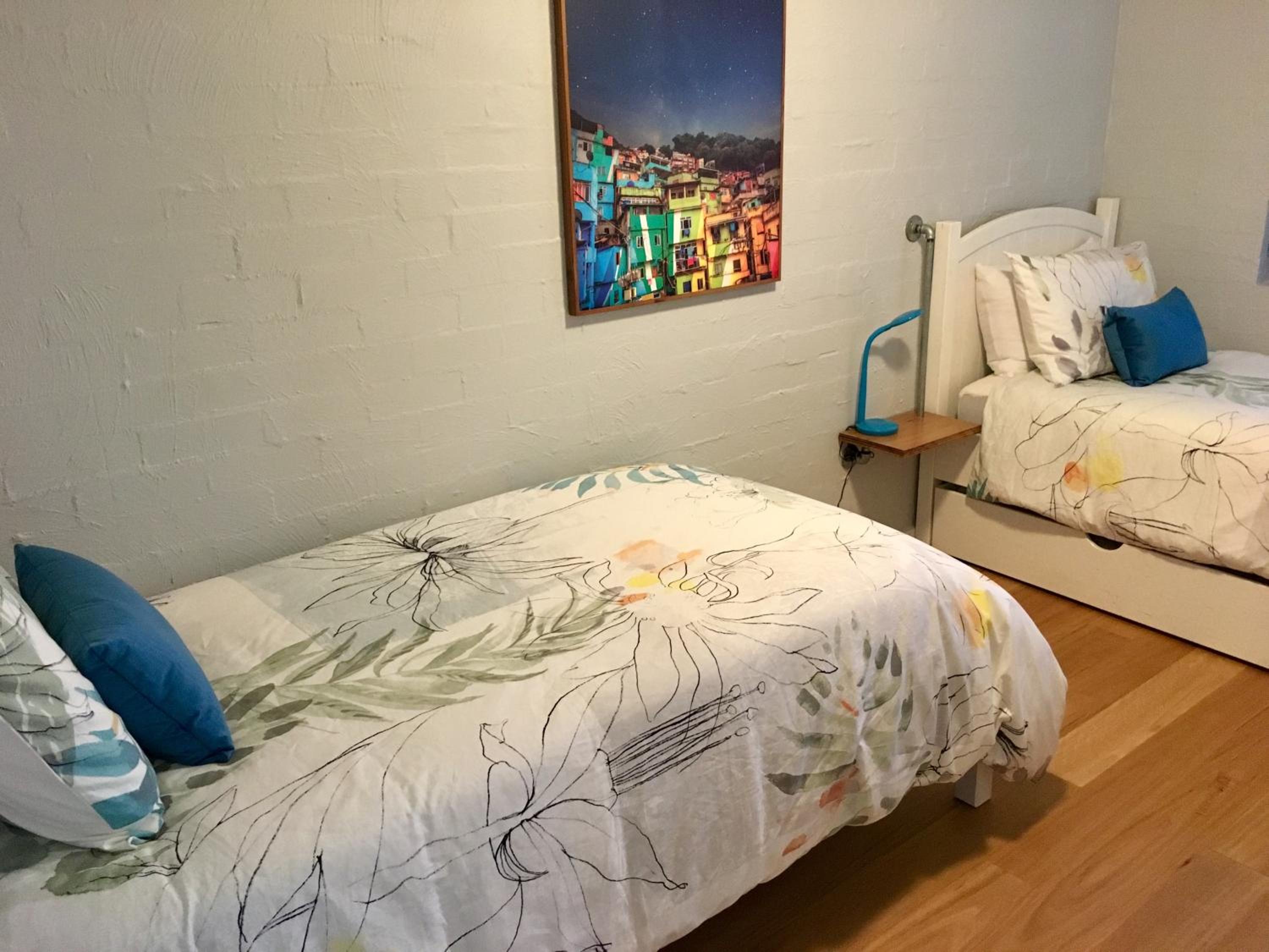 Deluxe Two-Bedroom Apartment with Special Access - Photo 9