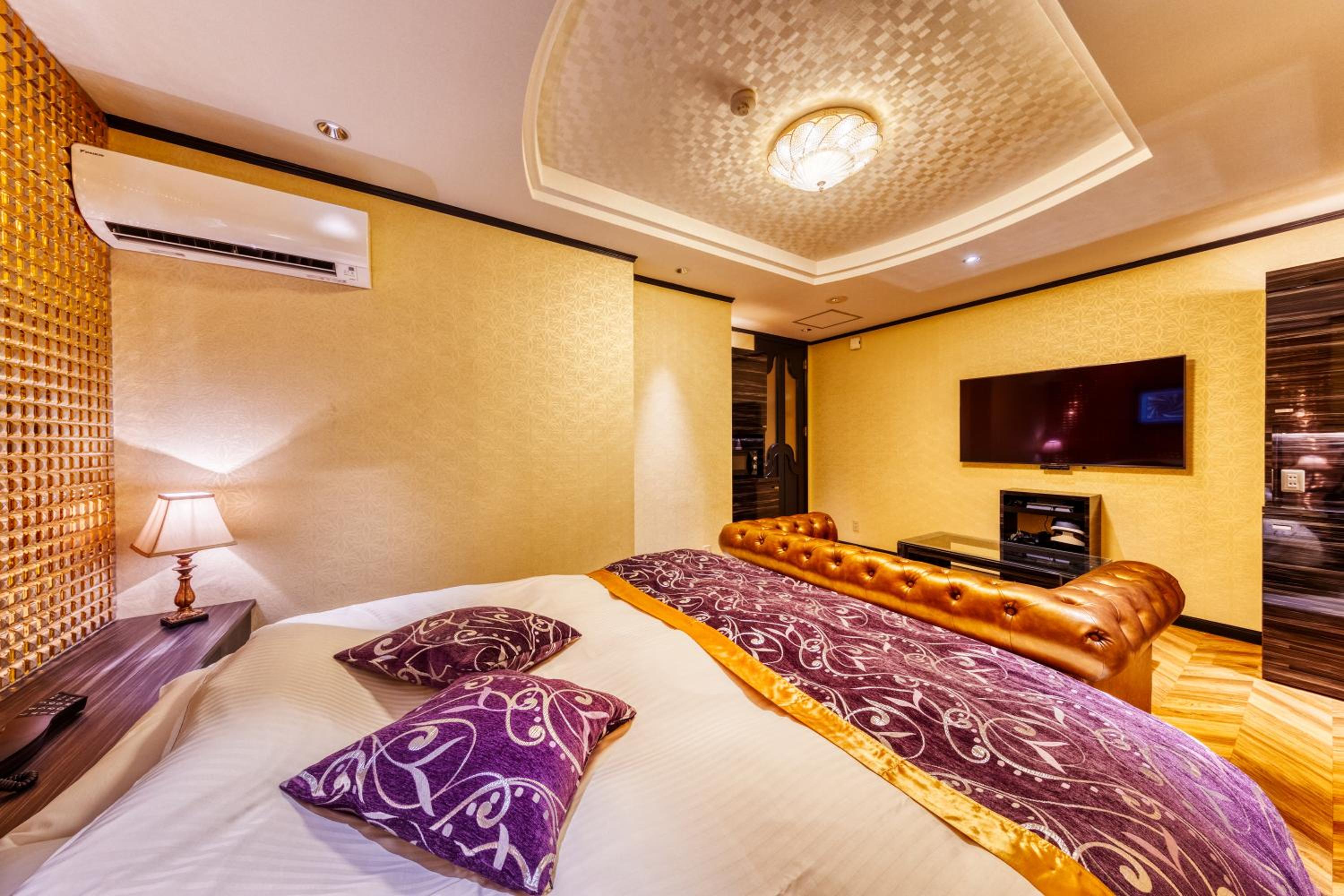 Standard Double Room - Photo 5