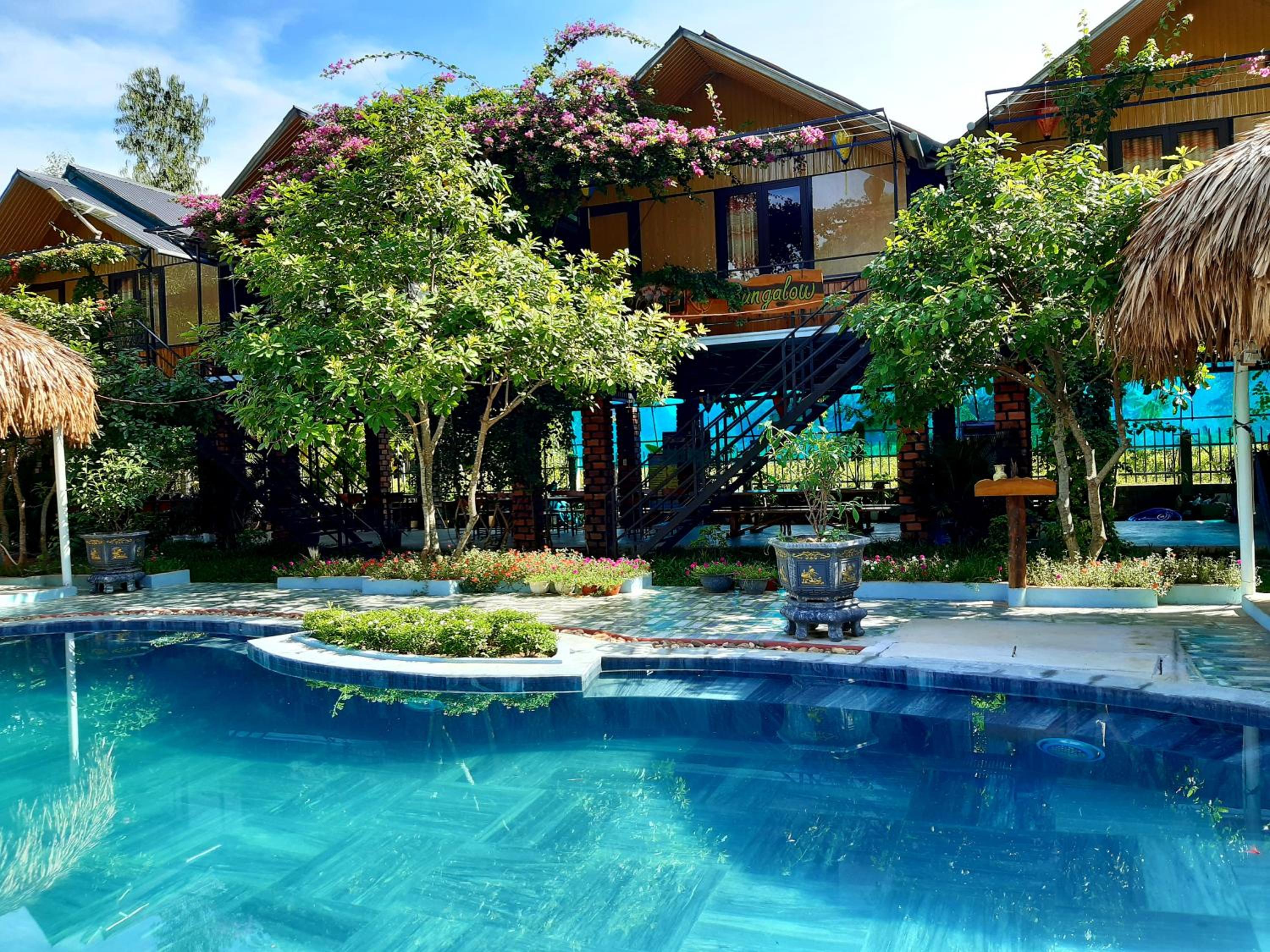 Bungalow - Water Front  photo 2