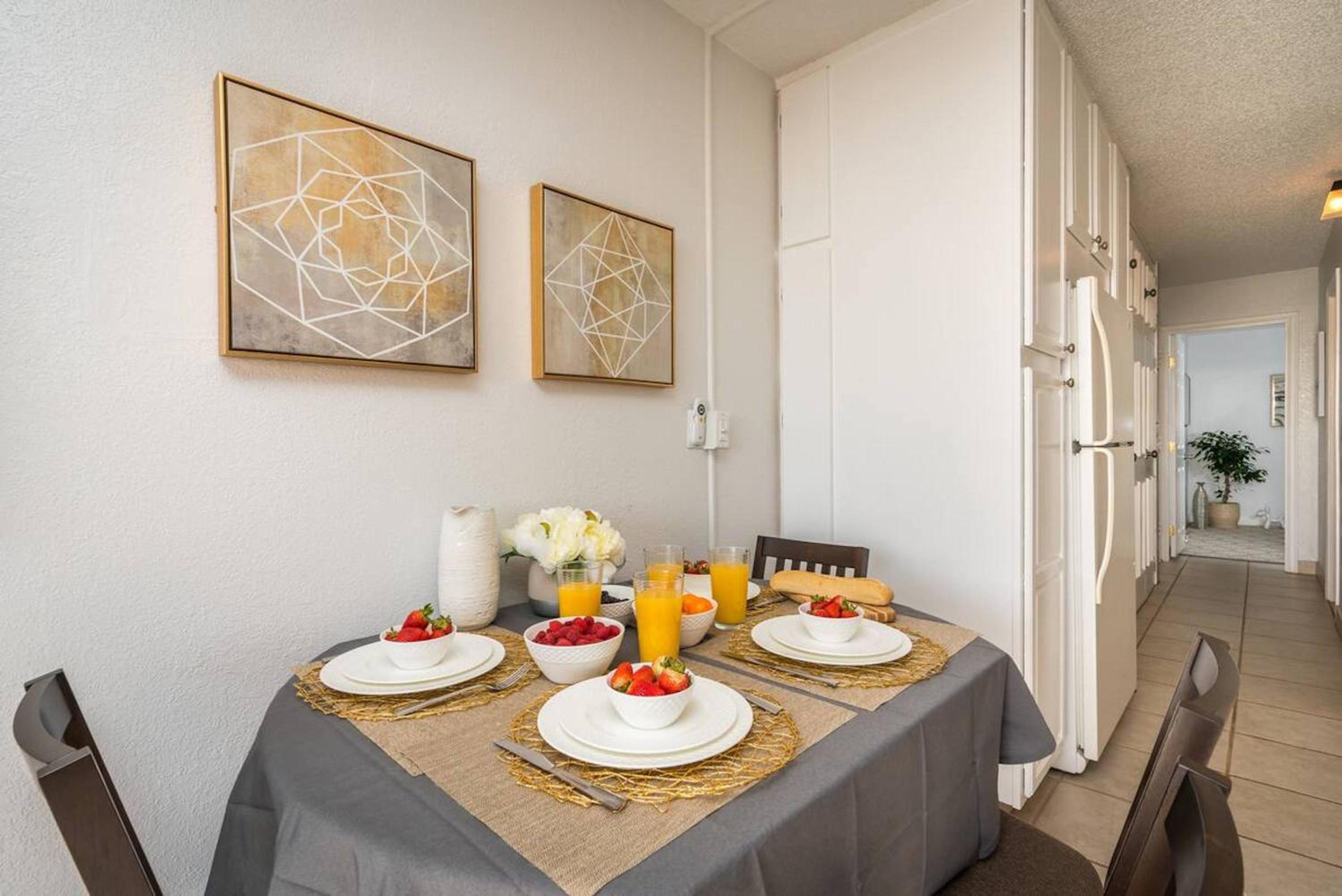 One-Bedroom Apartment - Photo 2