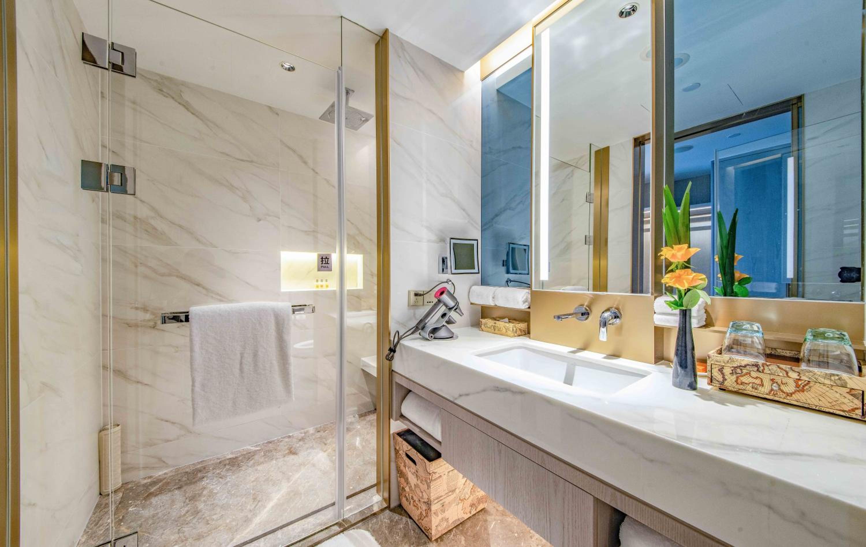 Premium Double Room with Two Double Beds - Lounge Access/High Floor