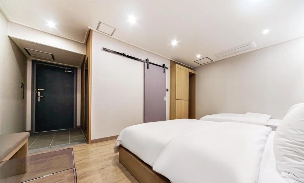 Deluxe Twin Room - Photo 4