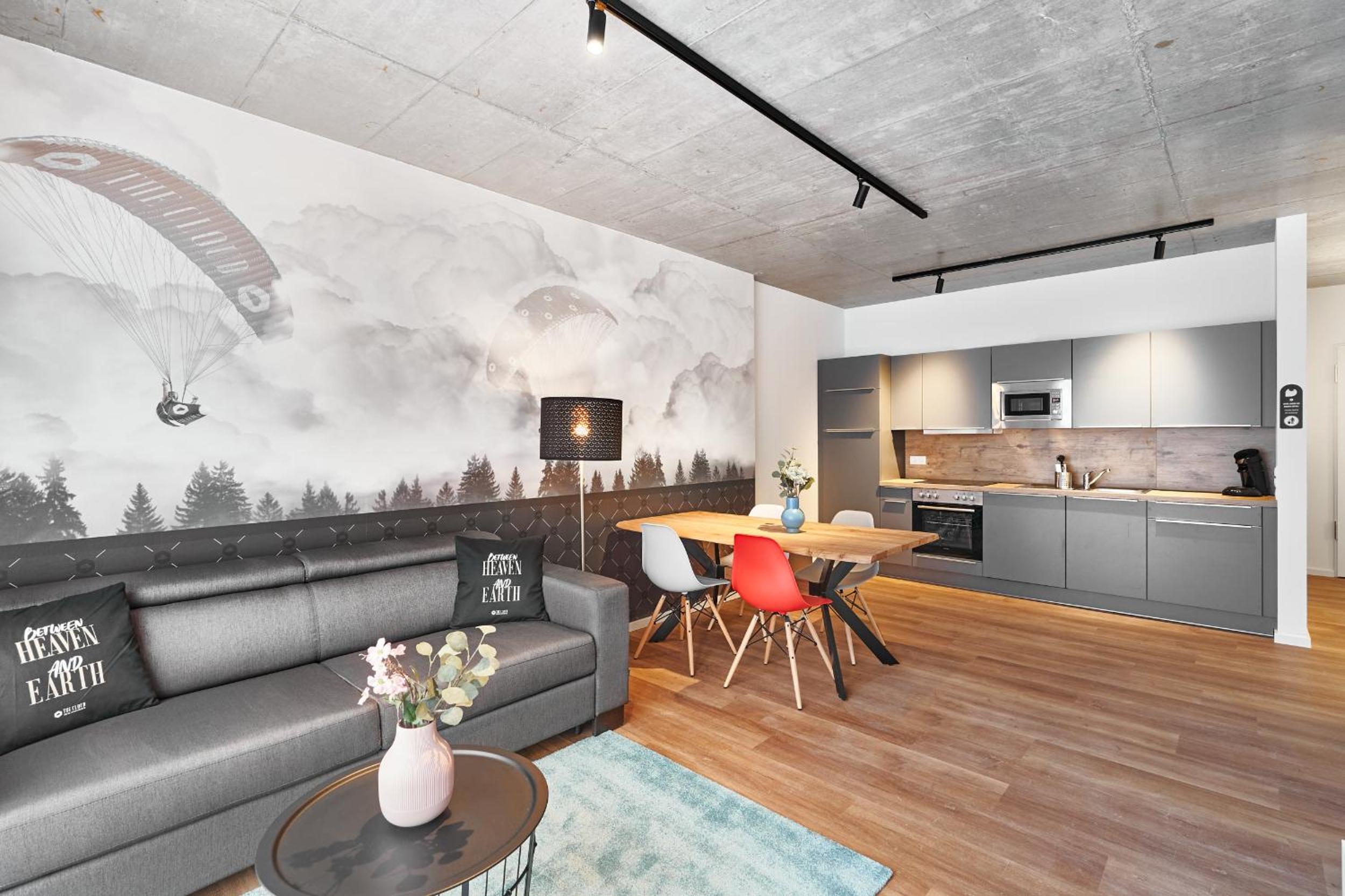 One-Bedroom Apartment - Photo 2