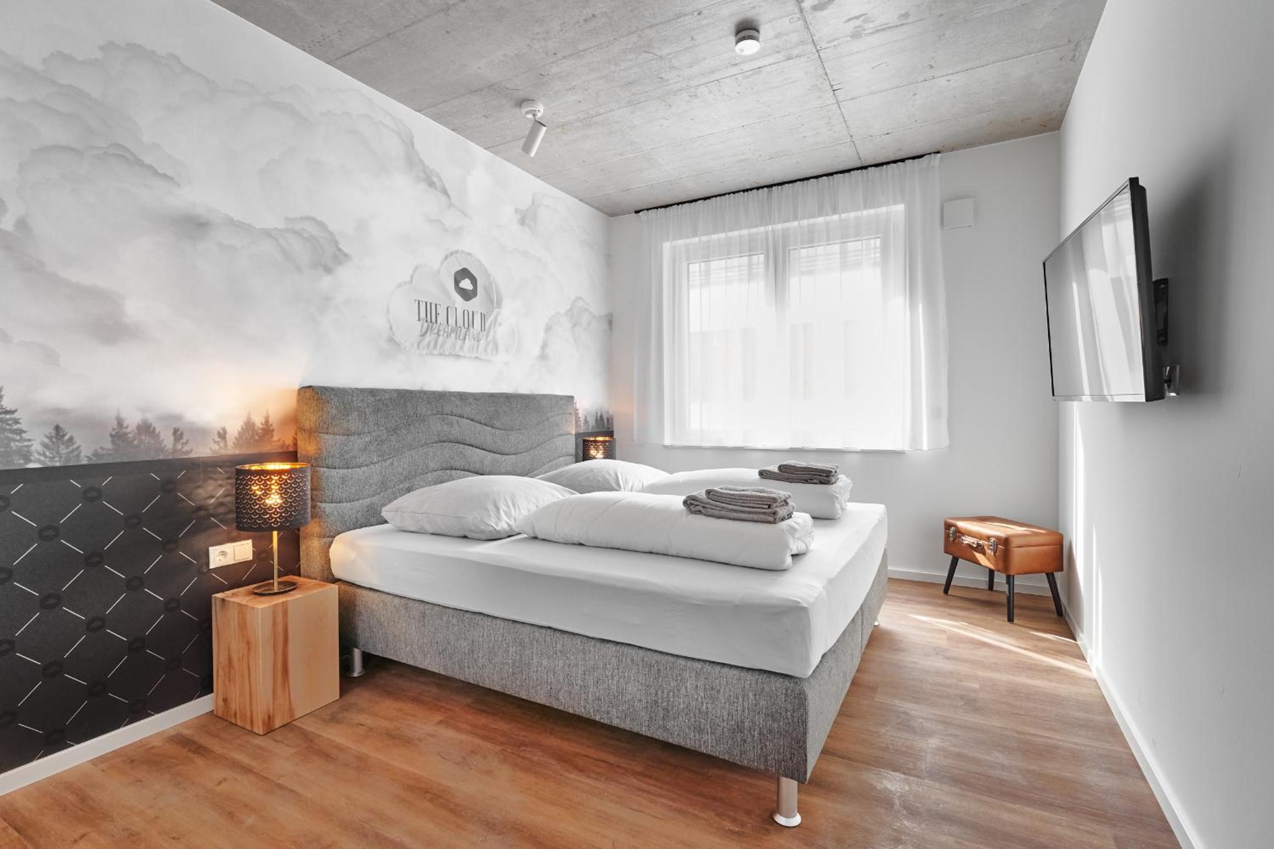 One-Bedroom Apartment - Photo 8