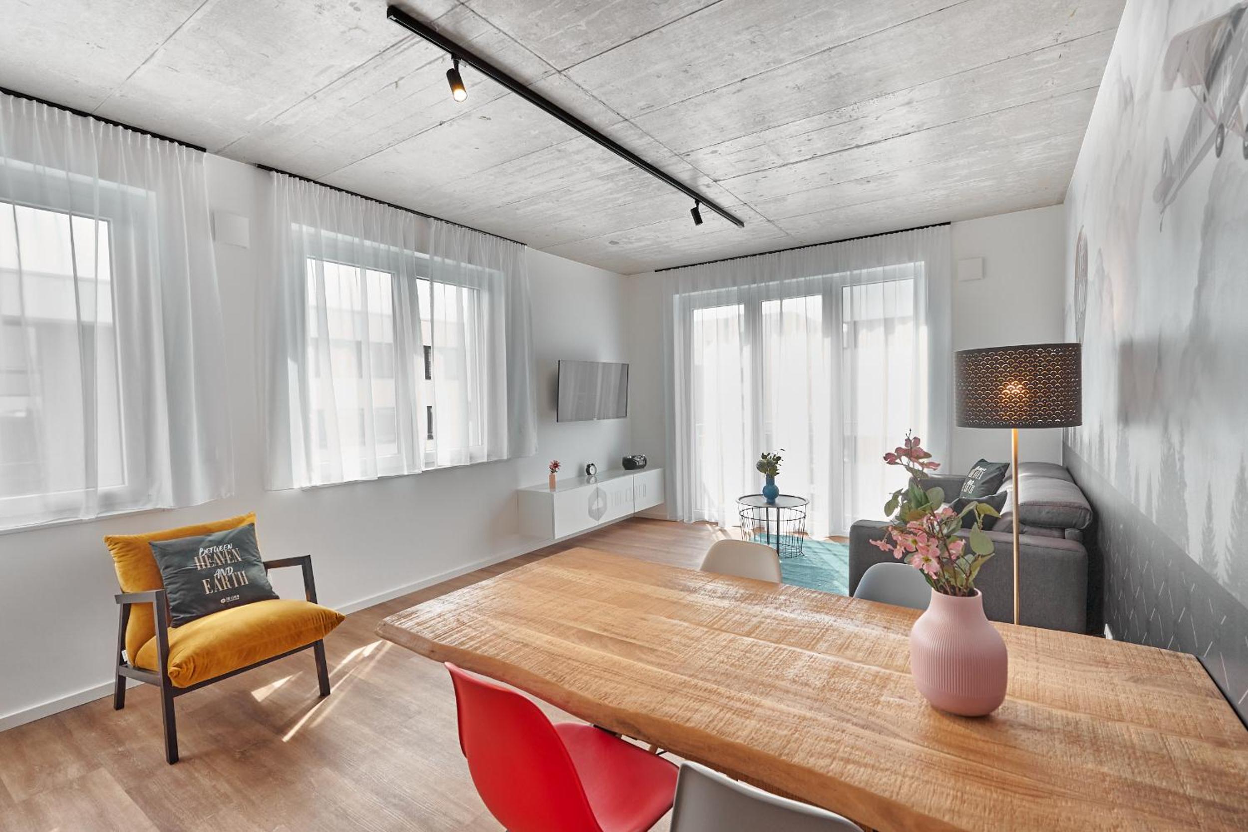 One-Bedroom Apartment with balcony 206