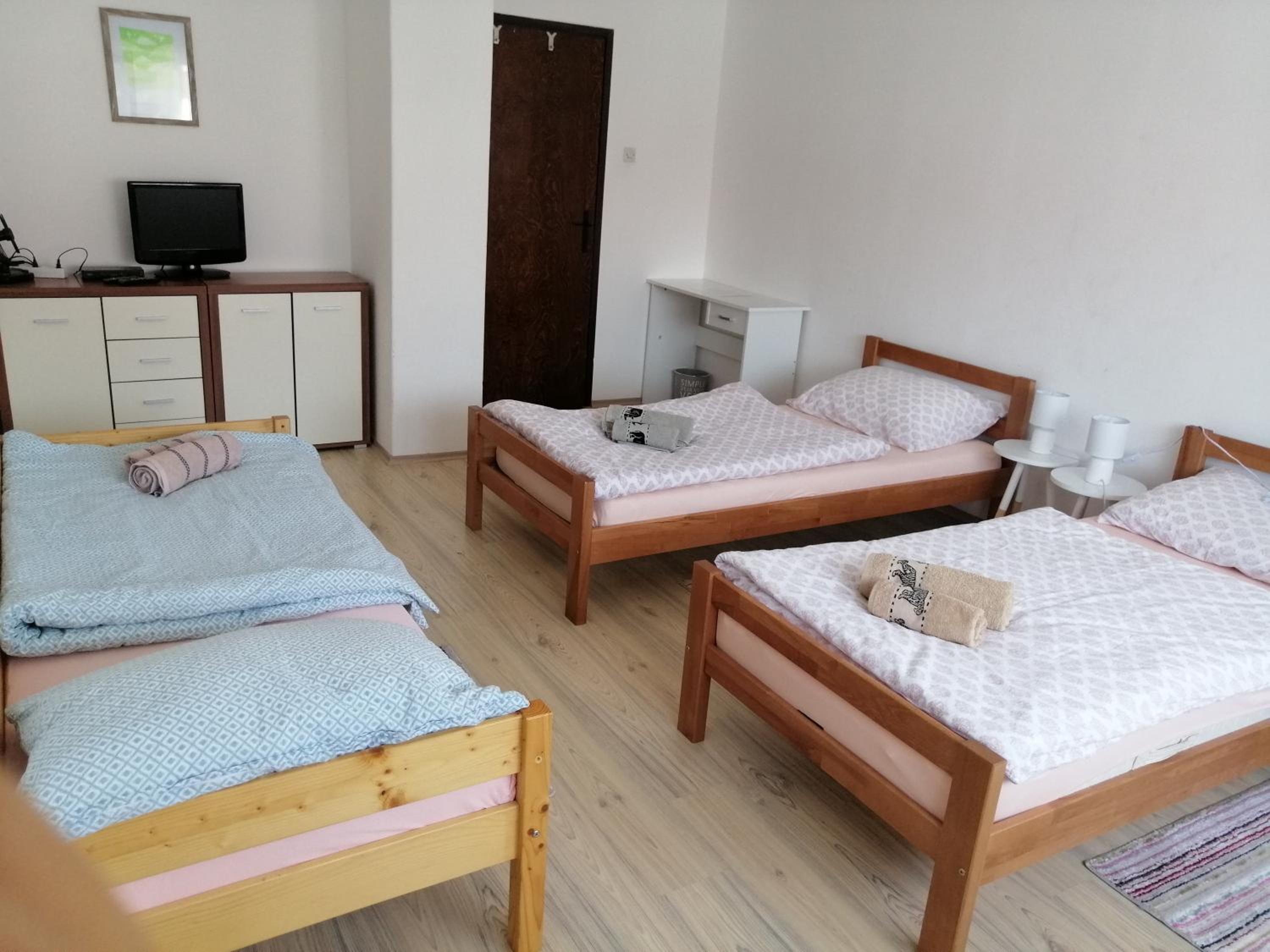 Two-Bedroom Apartment - Photo 8