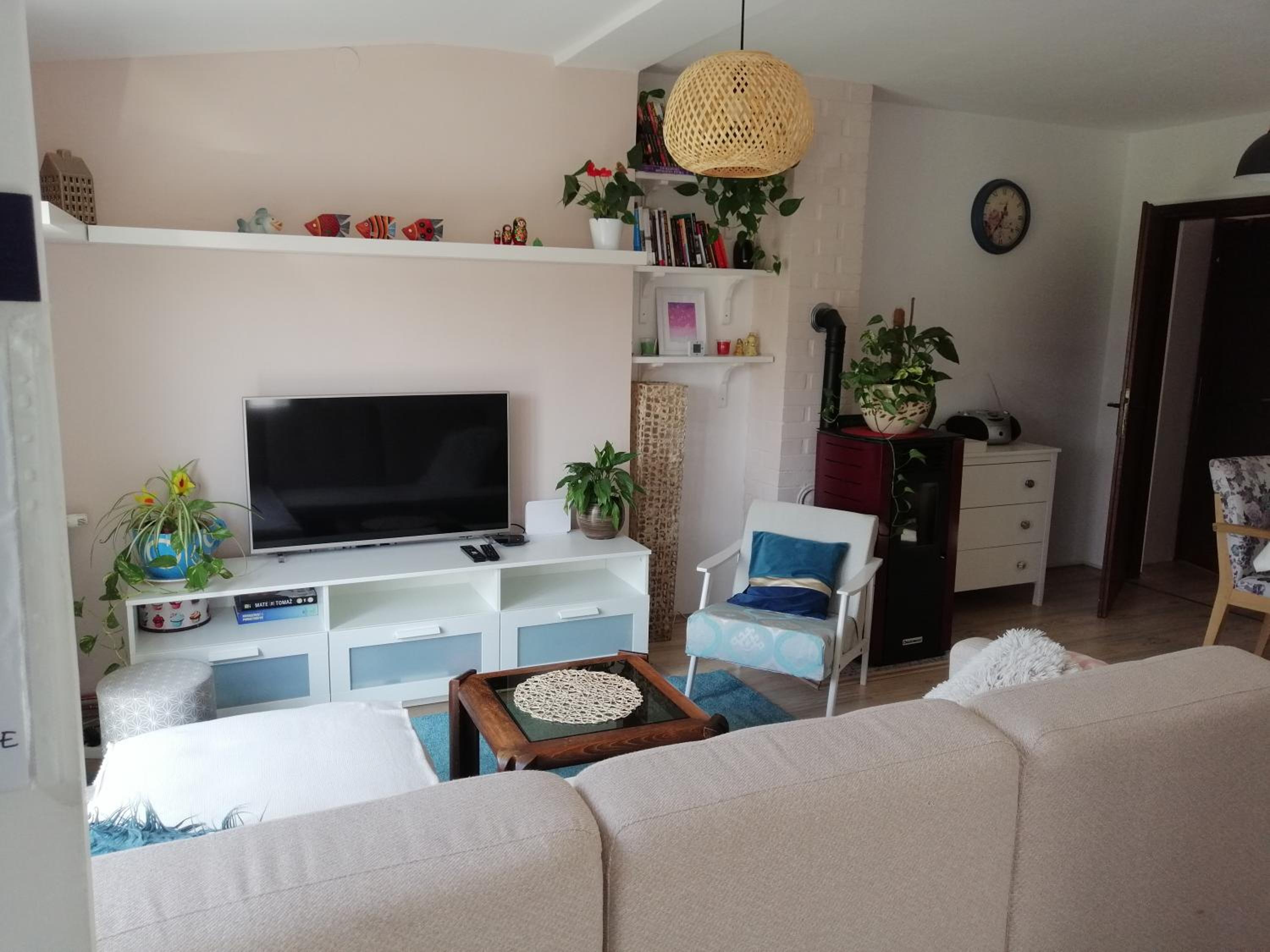 Two-Bedroom Apartment - Photo 16