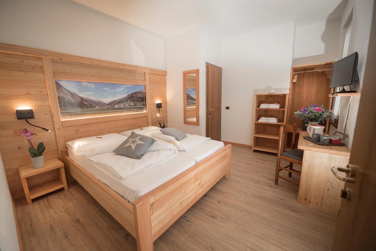 Double or Twin Room - Photo 2