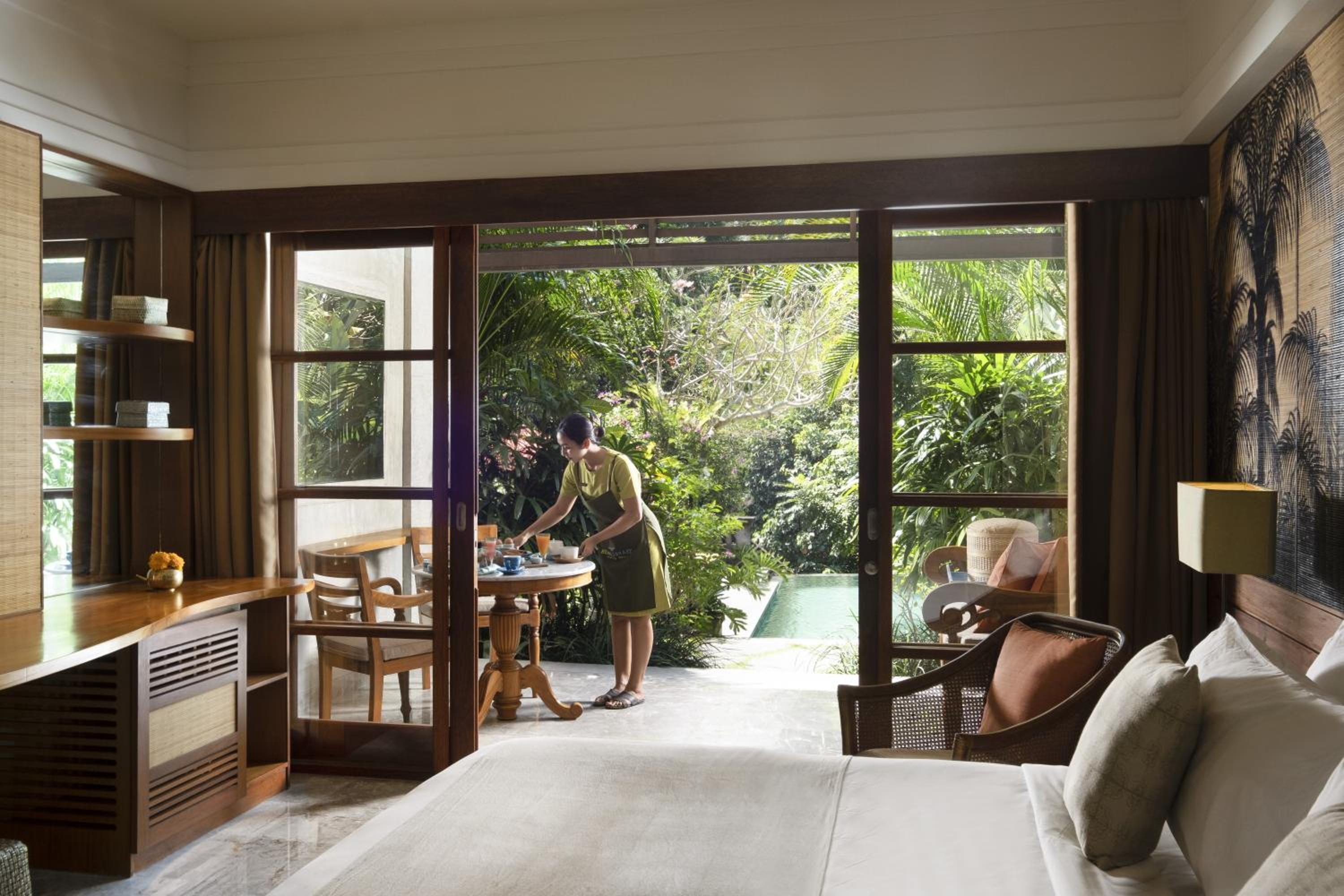 Premier Double or Twin Room with Pool Access  photo 3