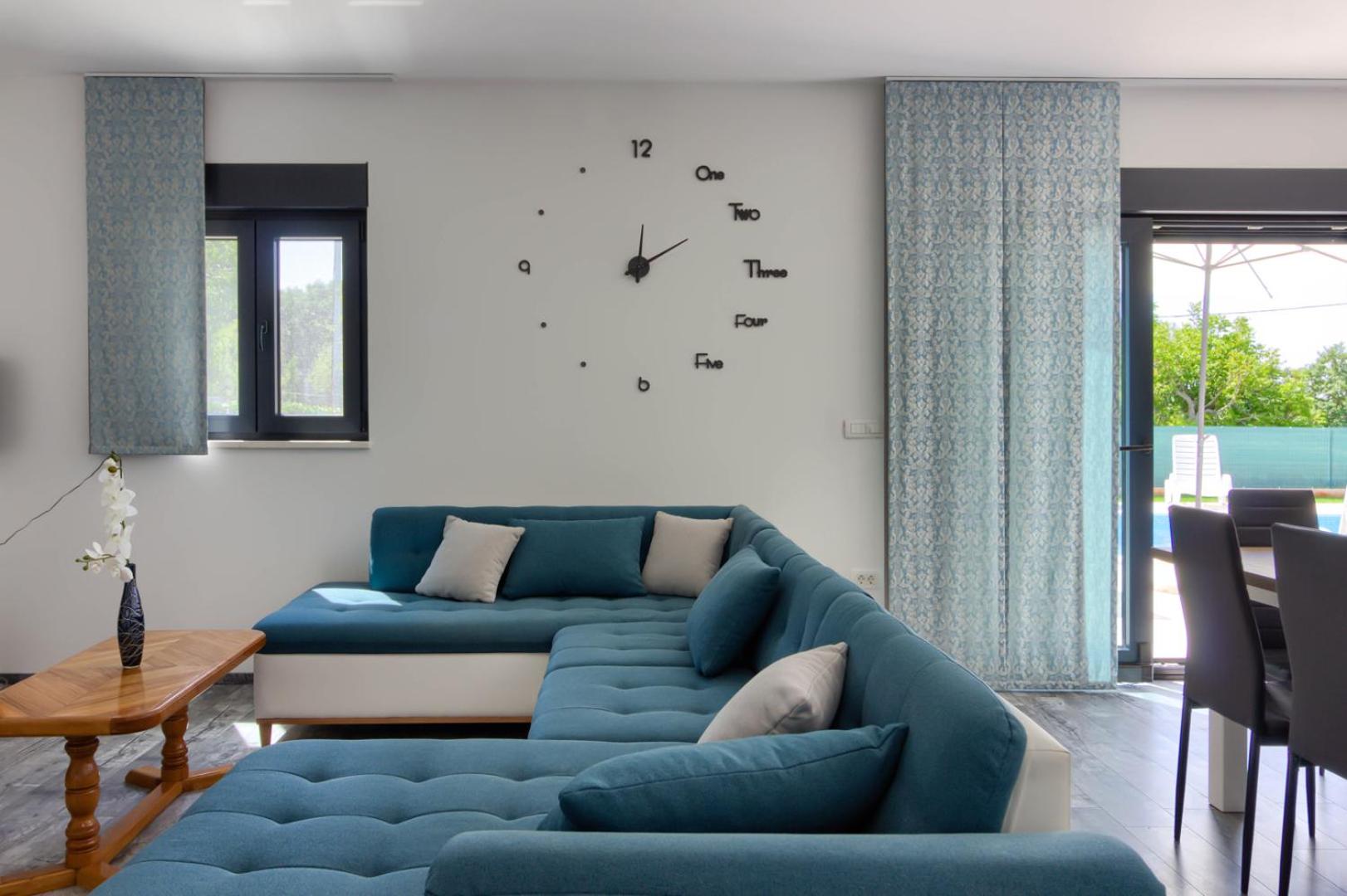 Three-Bedroom Villa photo 1