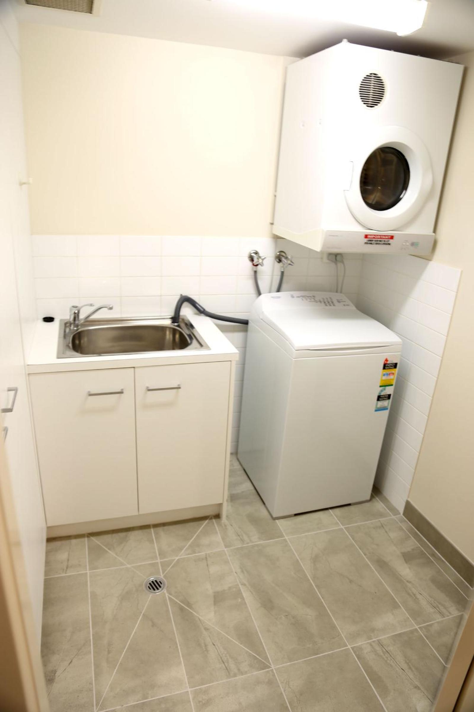 2 Bedroom Deluxe Apartment  - Photo 9