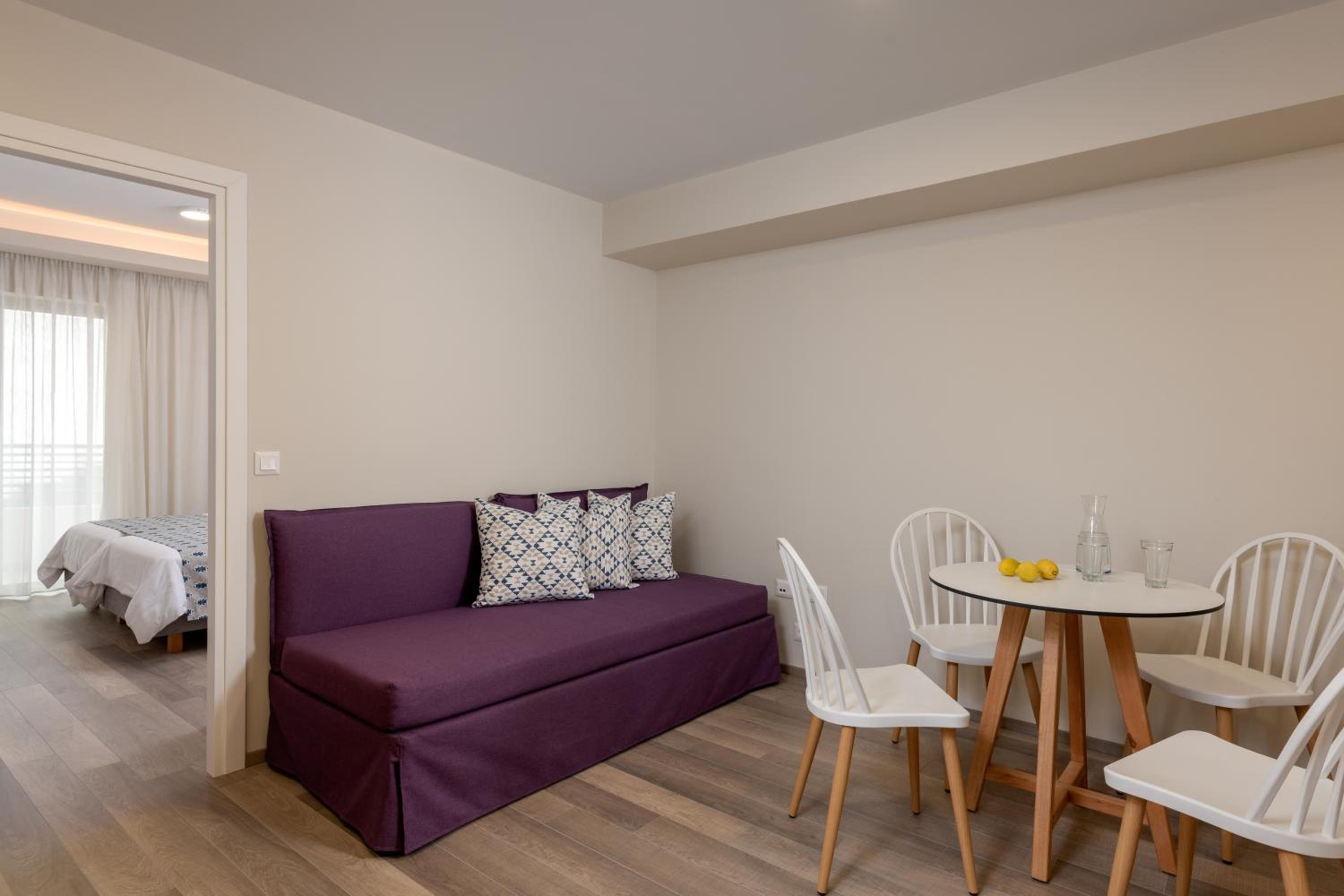 Two-Bedroom Apartment (4-5 Adults)