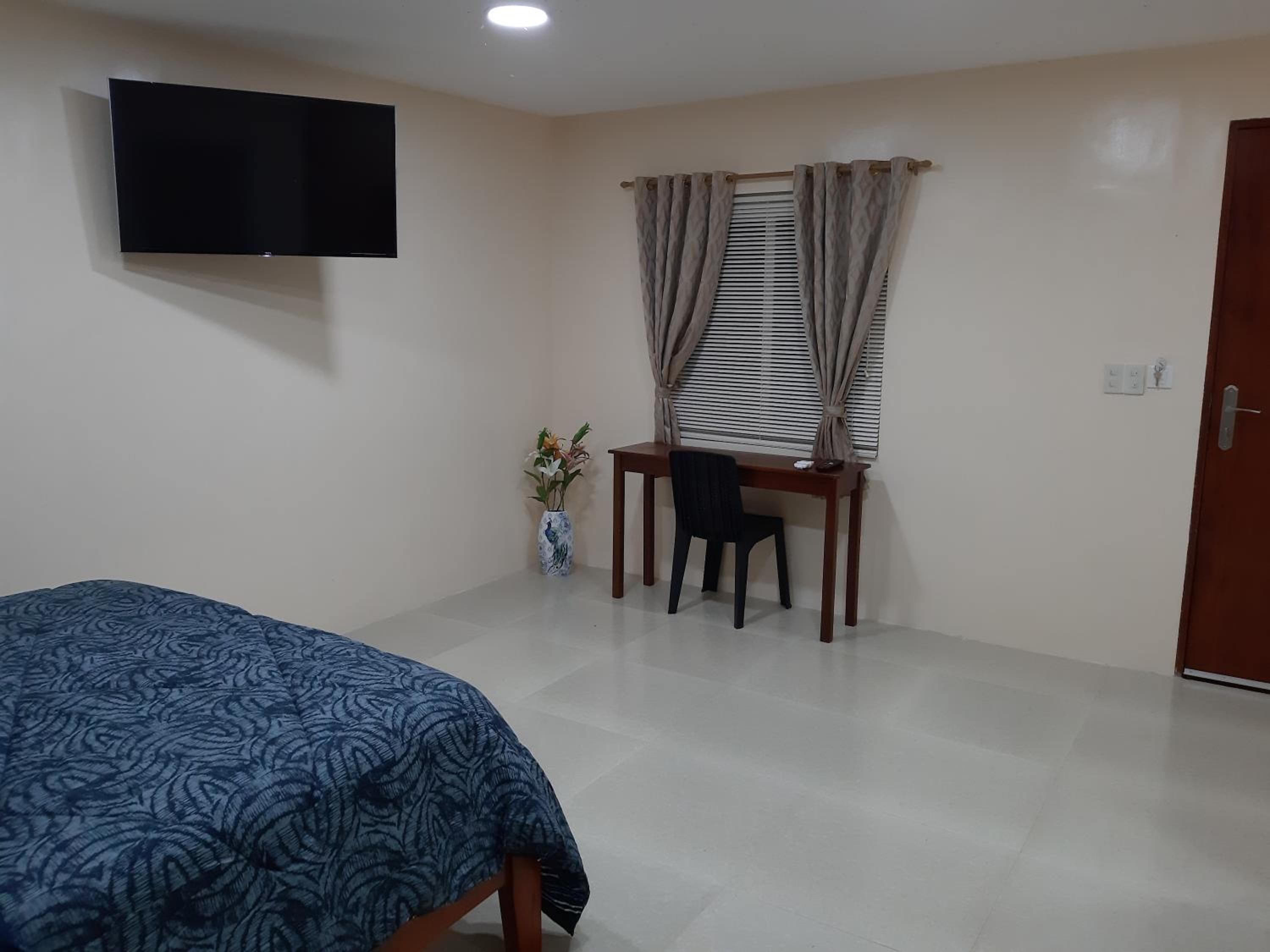 Deluxe Room - Photo 5
