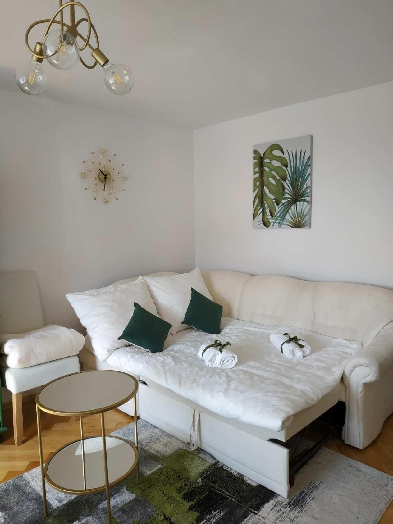 Apartment with Balcony - Photo 1