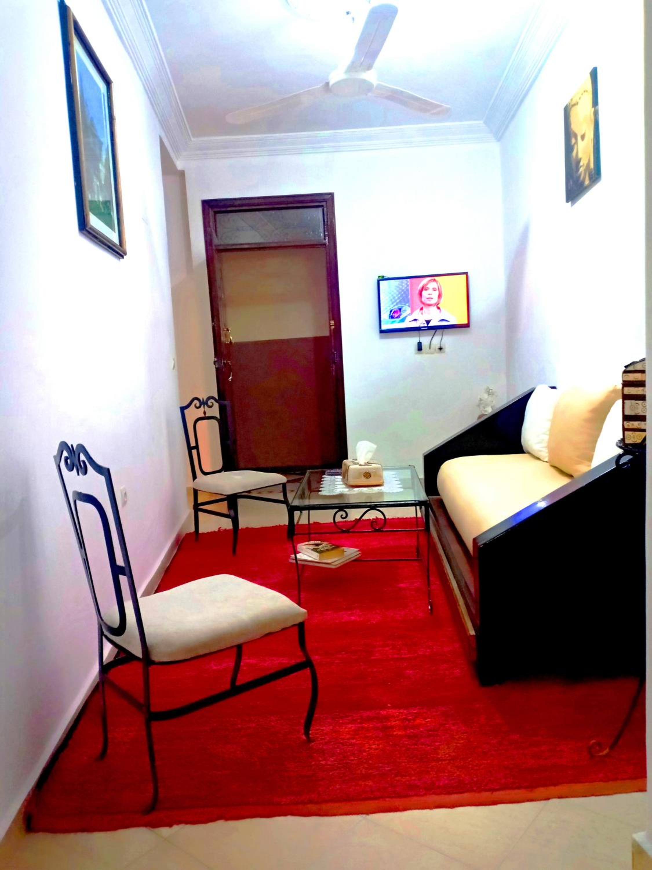 Two-Bedroom Apartment - Photo 24