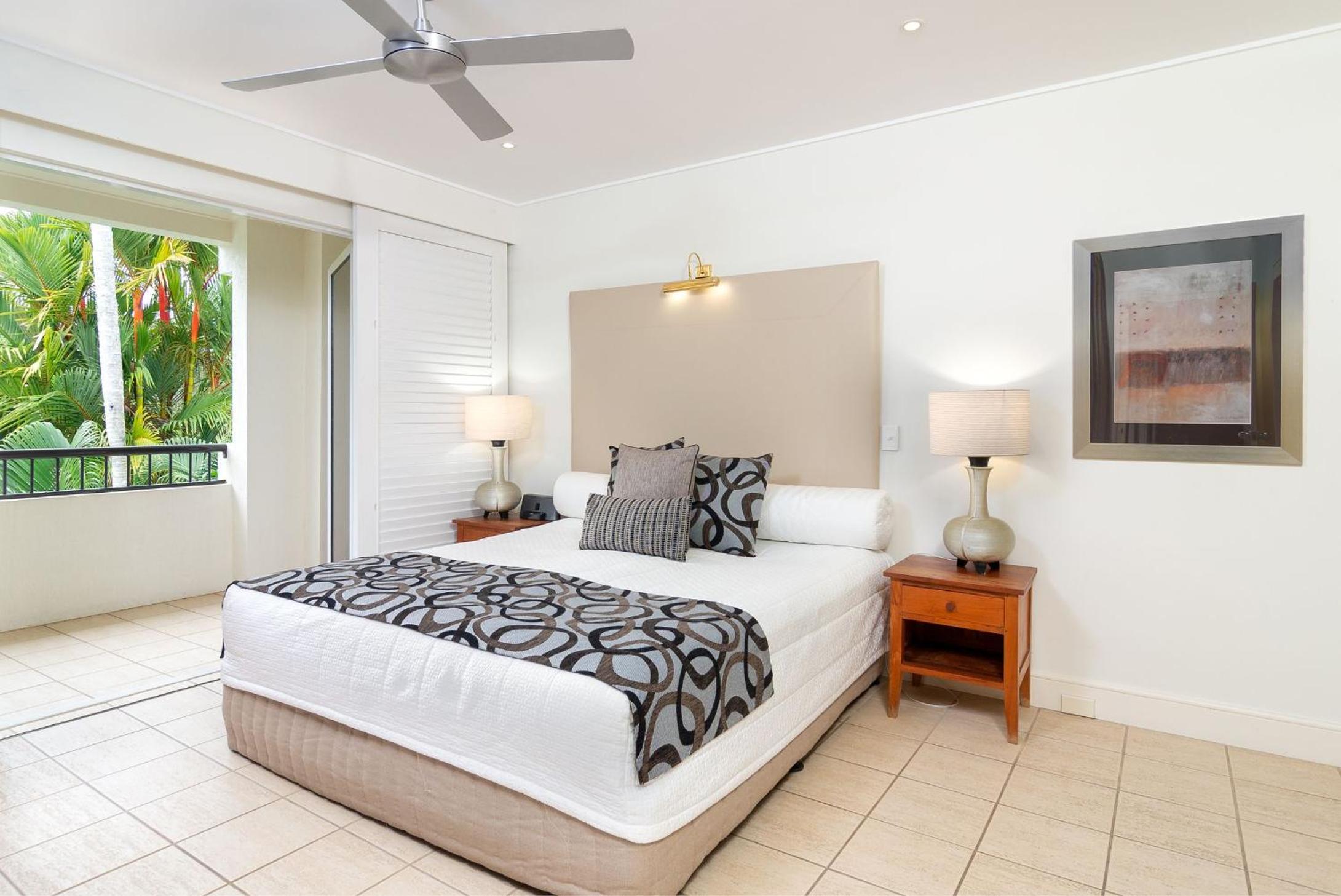 Three Bedroom Deluxe Apartment