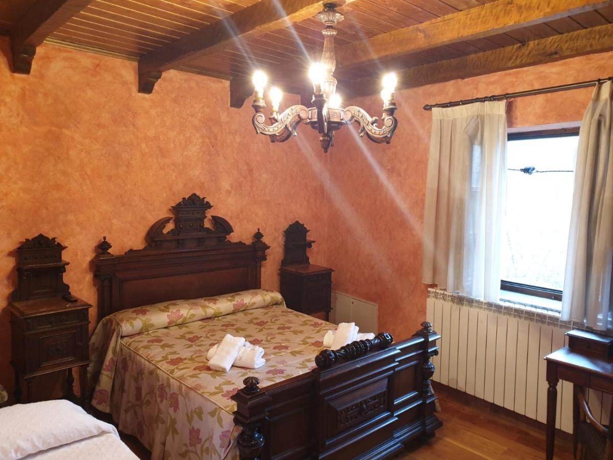 Deluxe Double Room with Shower