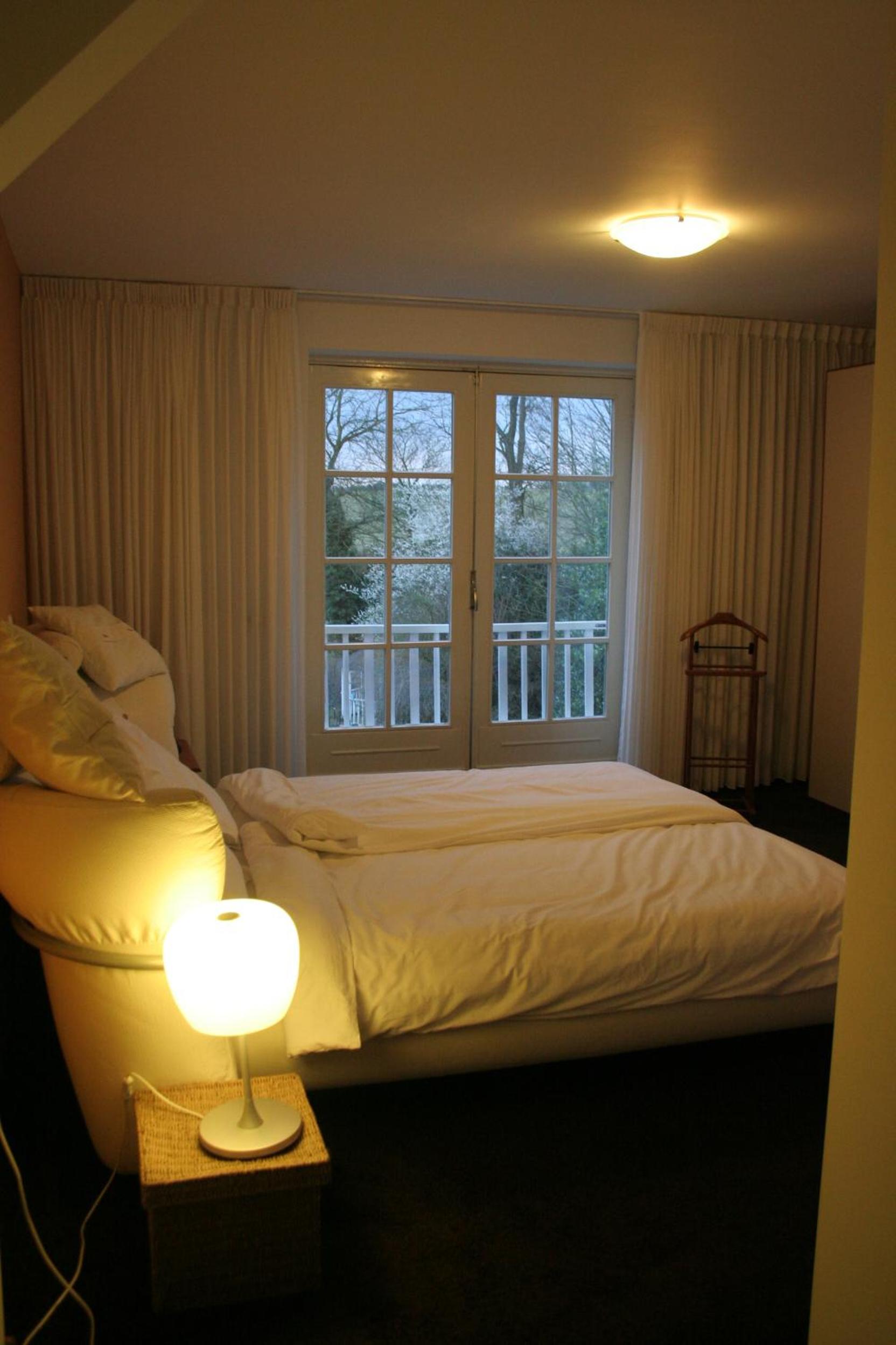 Deluxe King Room photo 2