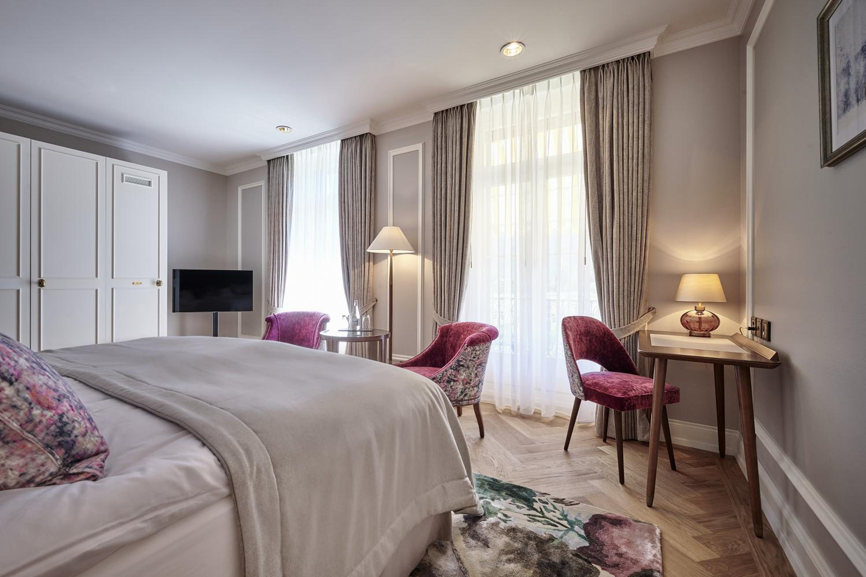 Deluxe Double Room - Photo 2