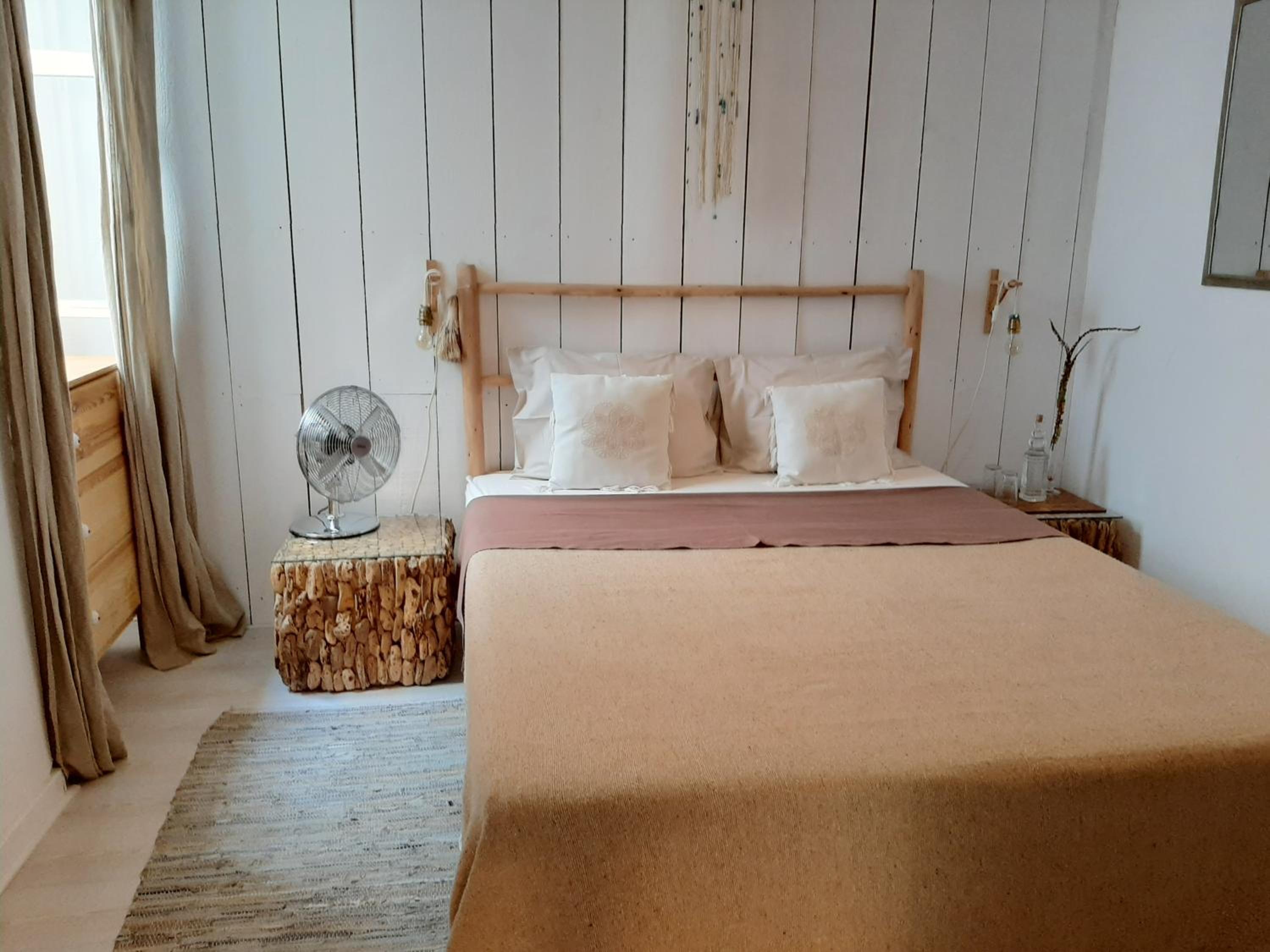 Queen Room - Photo 2