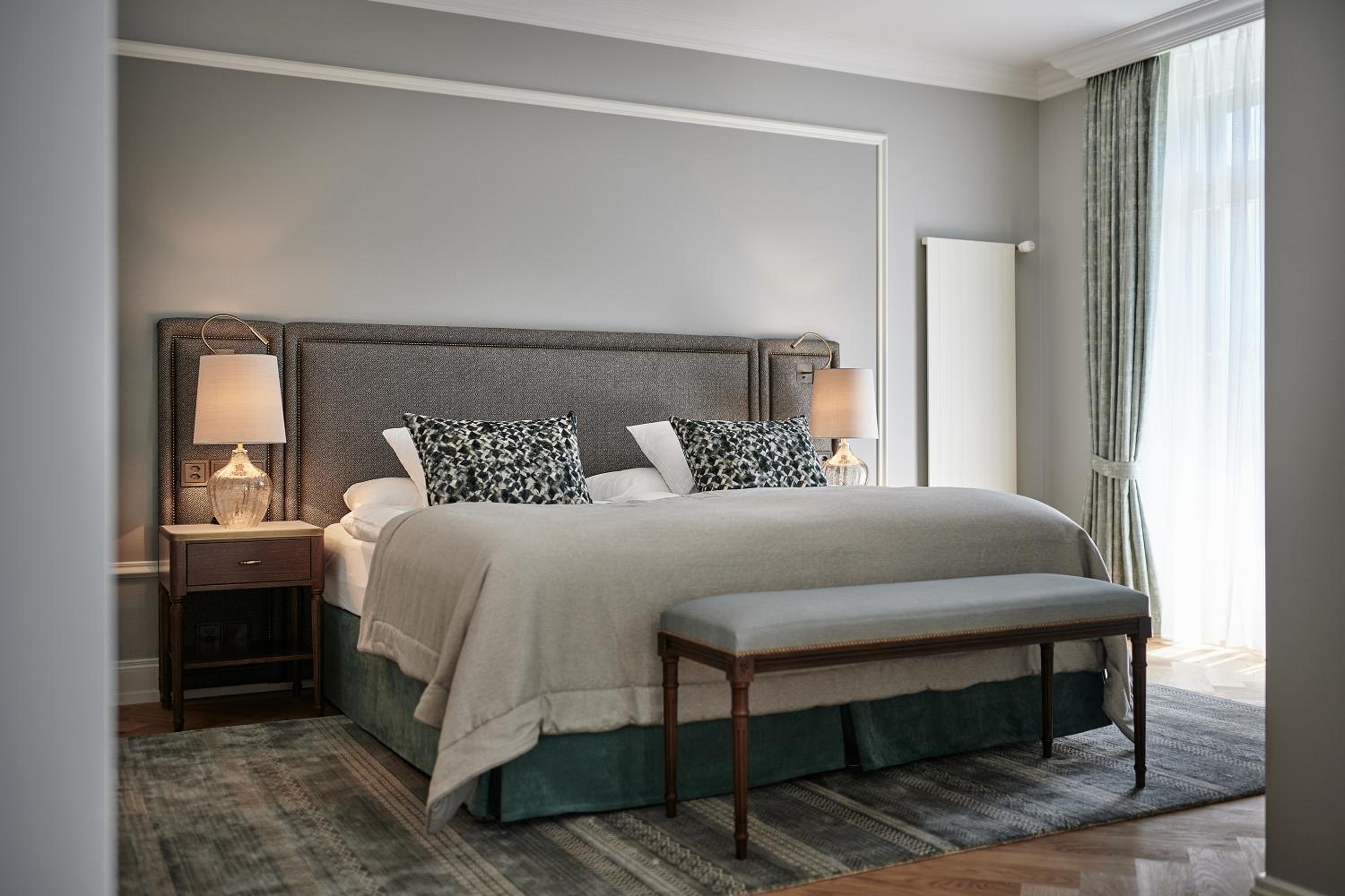 Deluxe Junior Suite - Photo 1