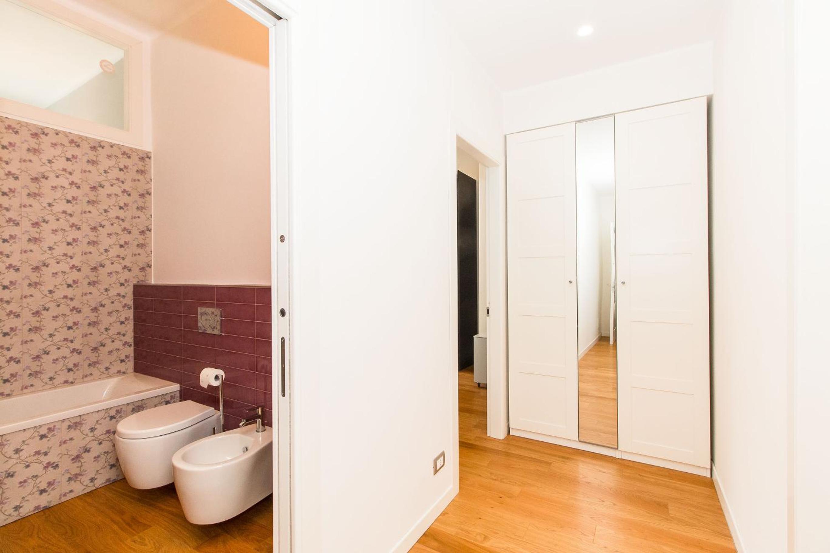 Two-Bedroom Apartment - Photo 19