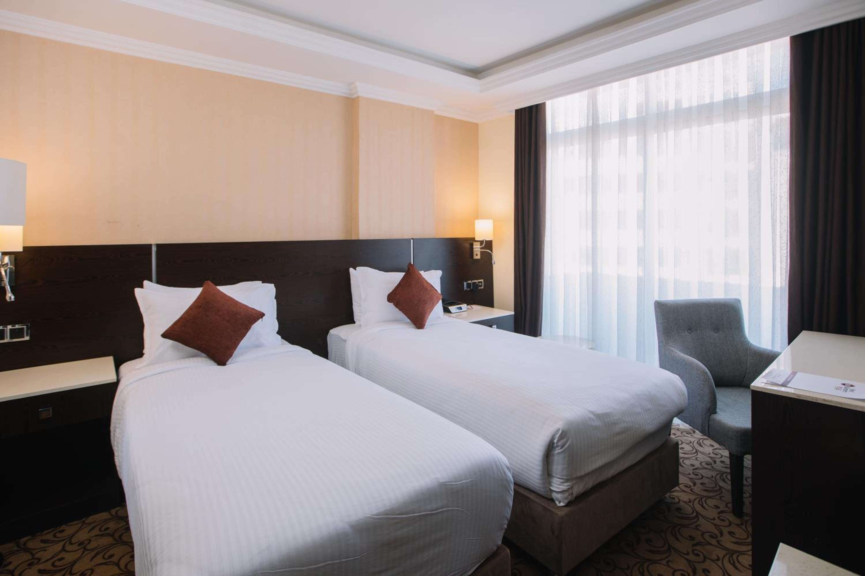 Standard Twin Room photo 3