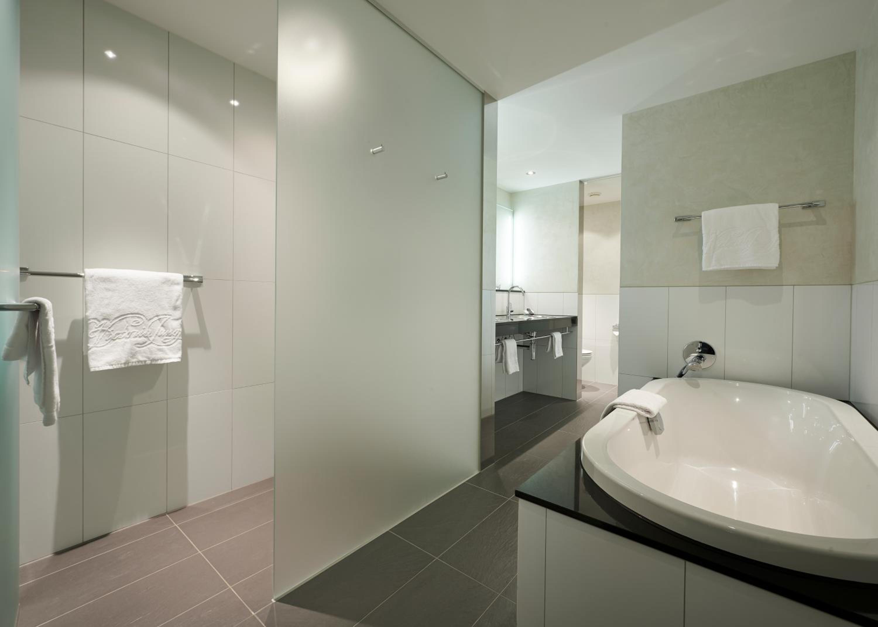 Deluxe Duplex Suite - Photo 5