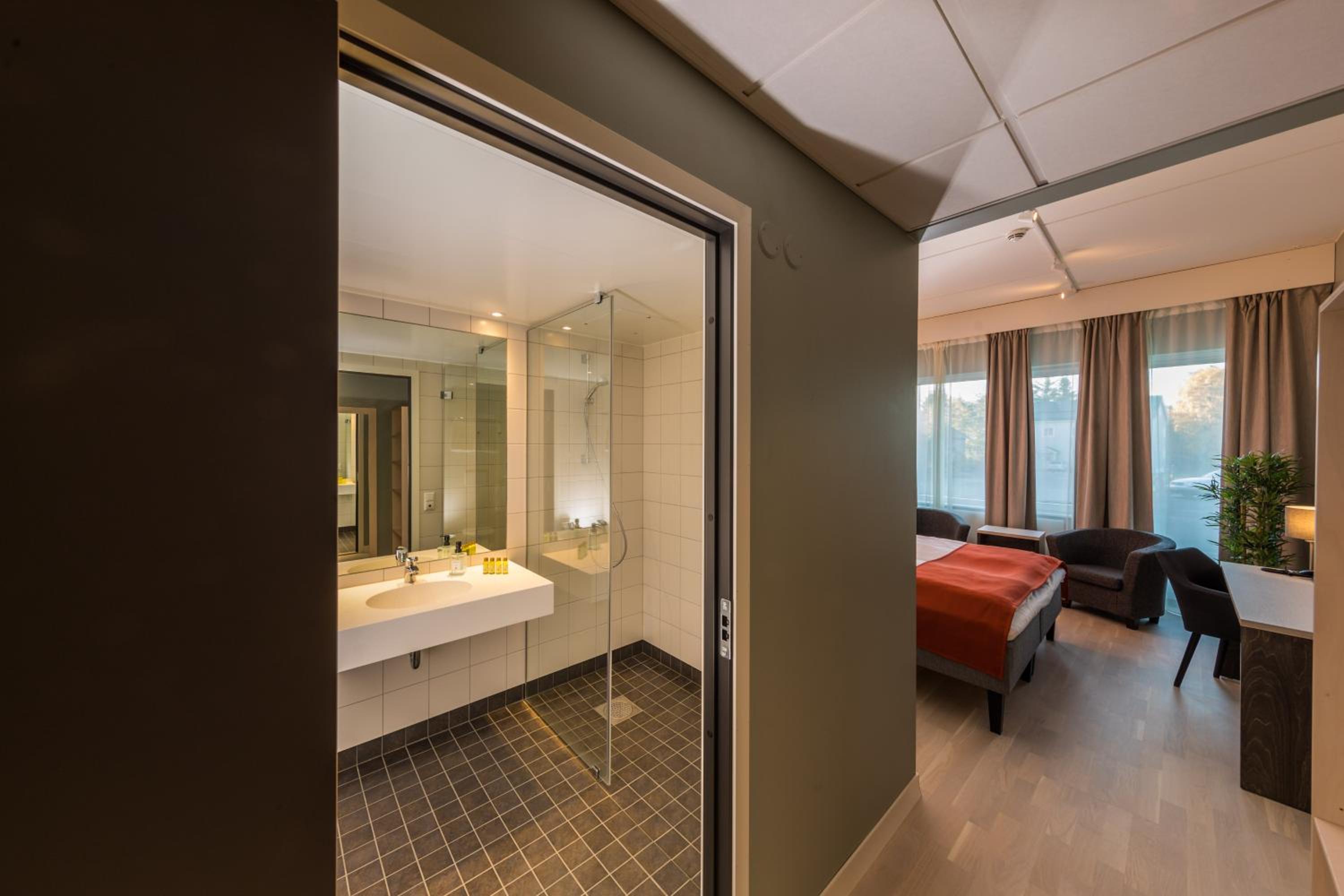 Business Double Room - Photo 2