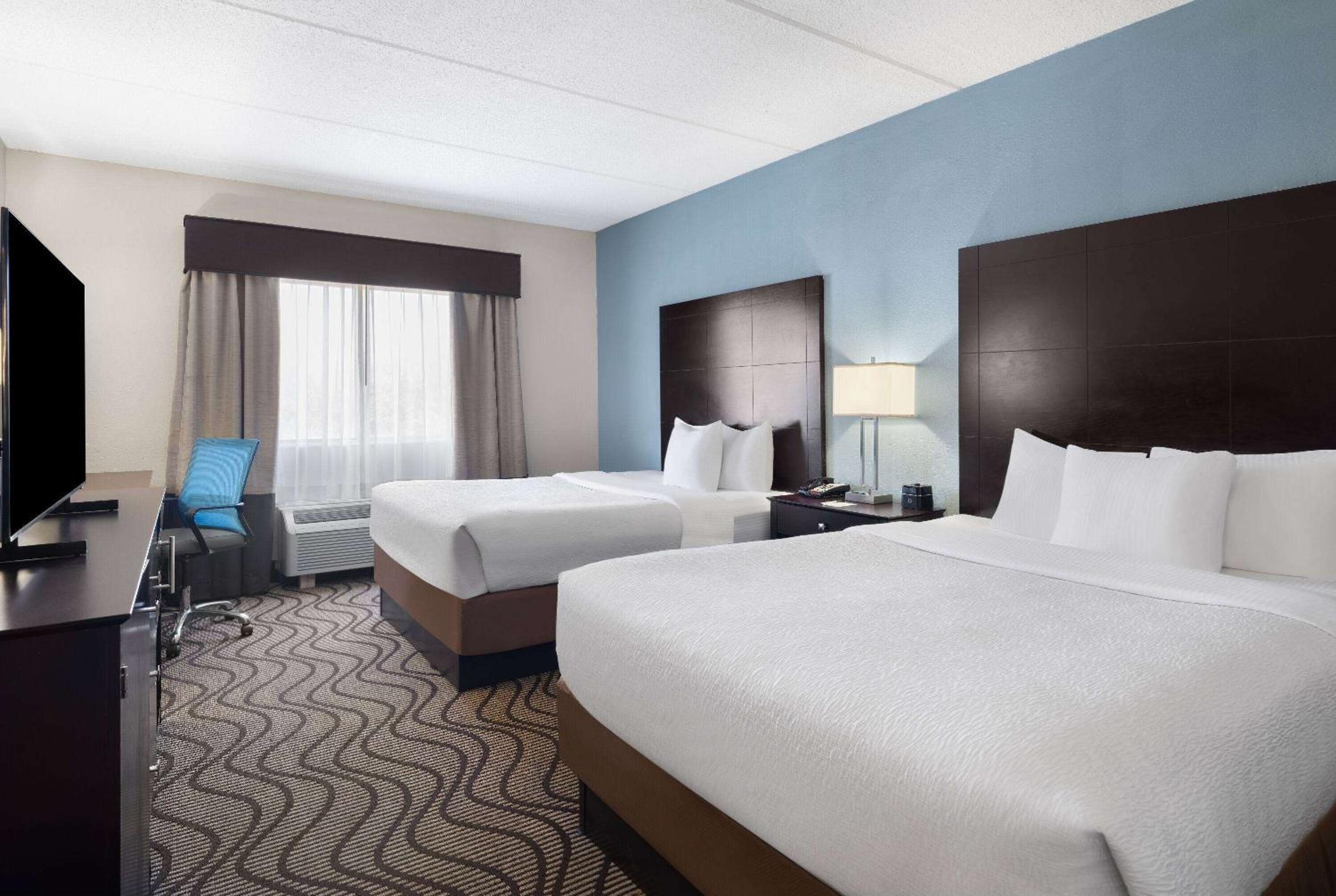 Queen Room with Two Queen Beds - Non-Smoking