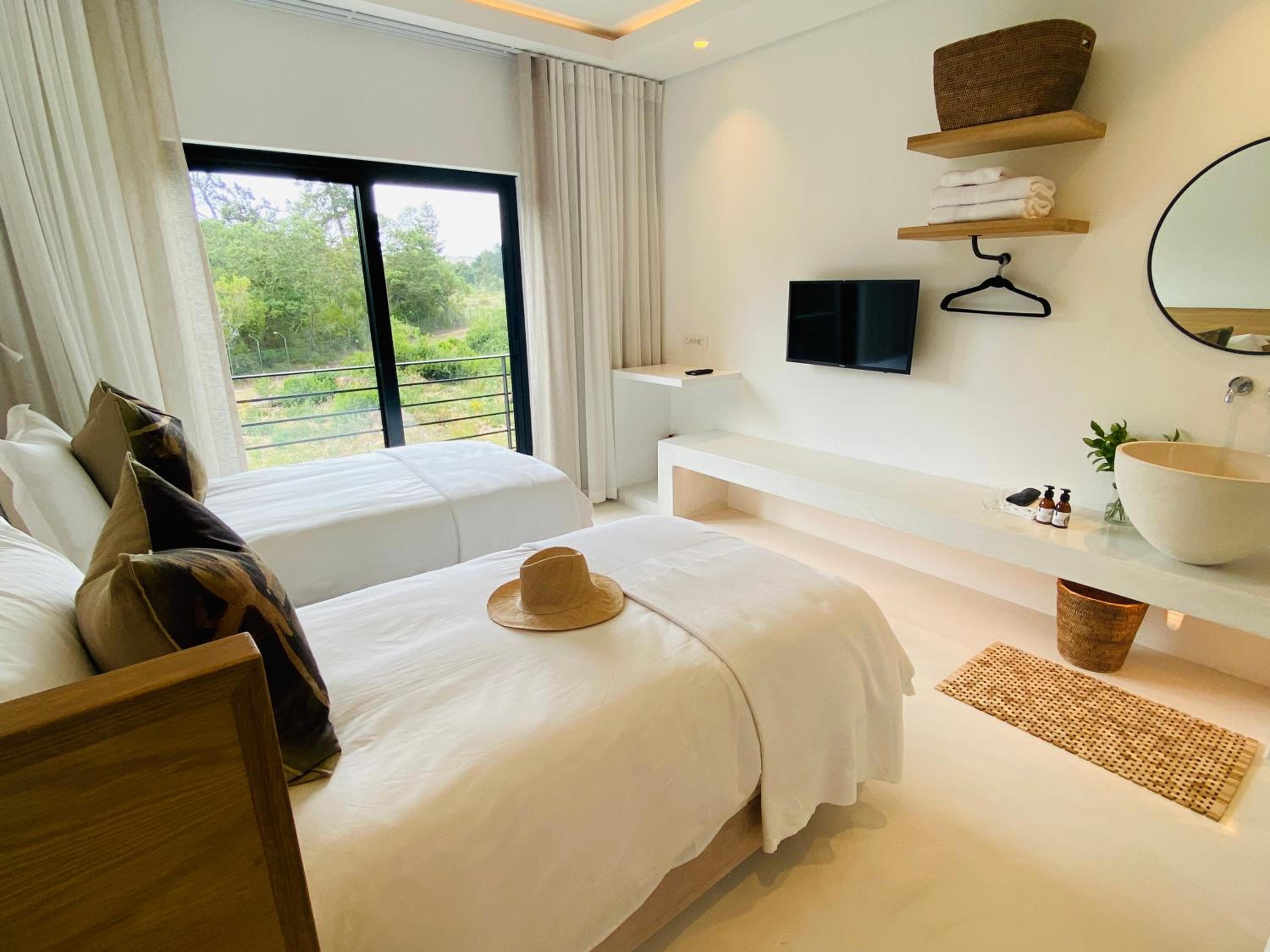 Standard Double Room - Photo 6