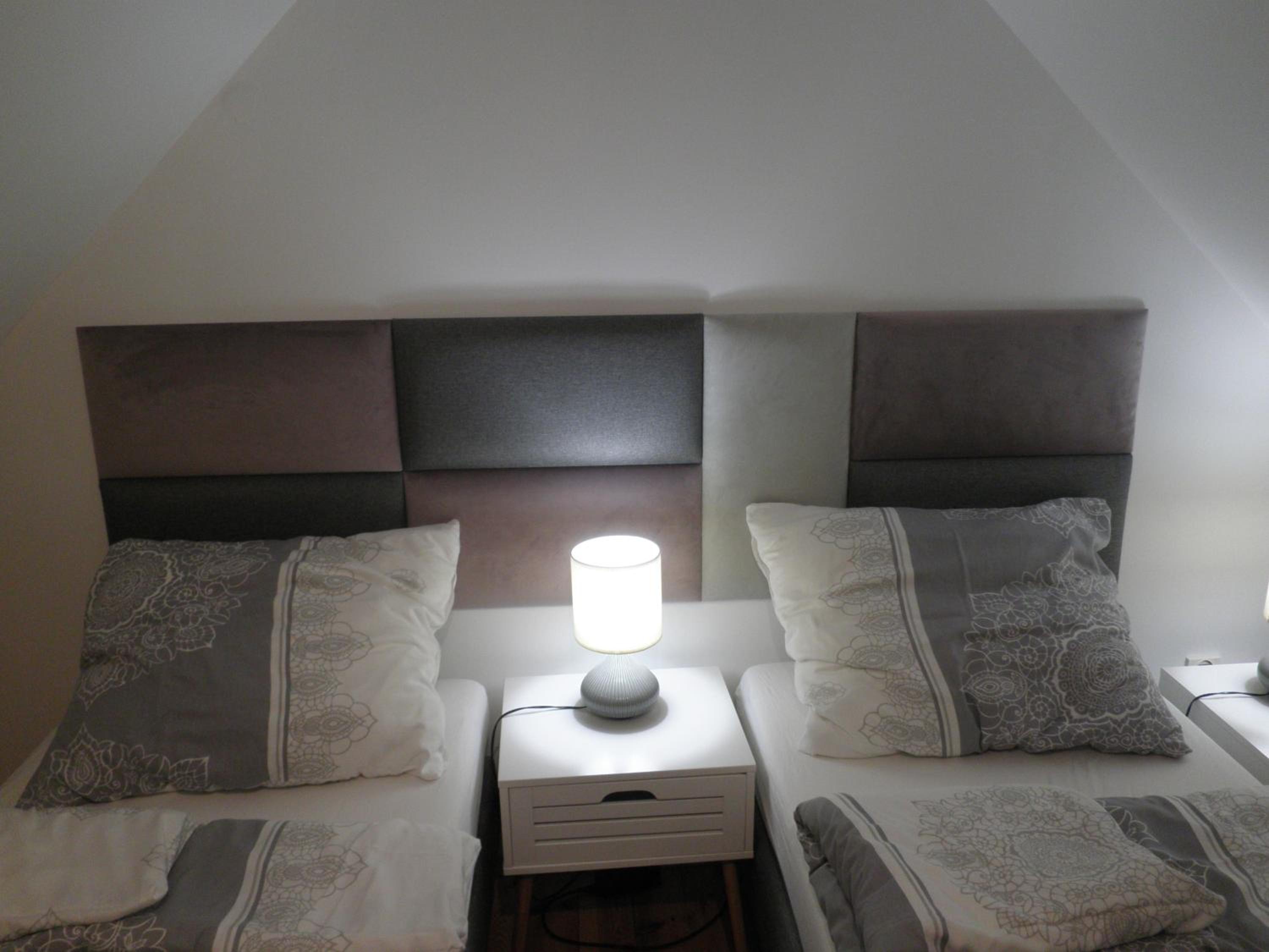 Economy Triple Room with Shared Bathroom photo 3