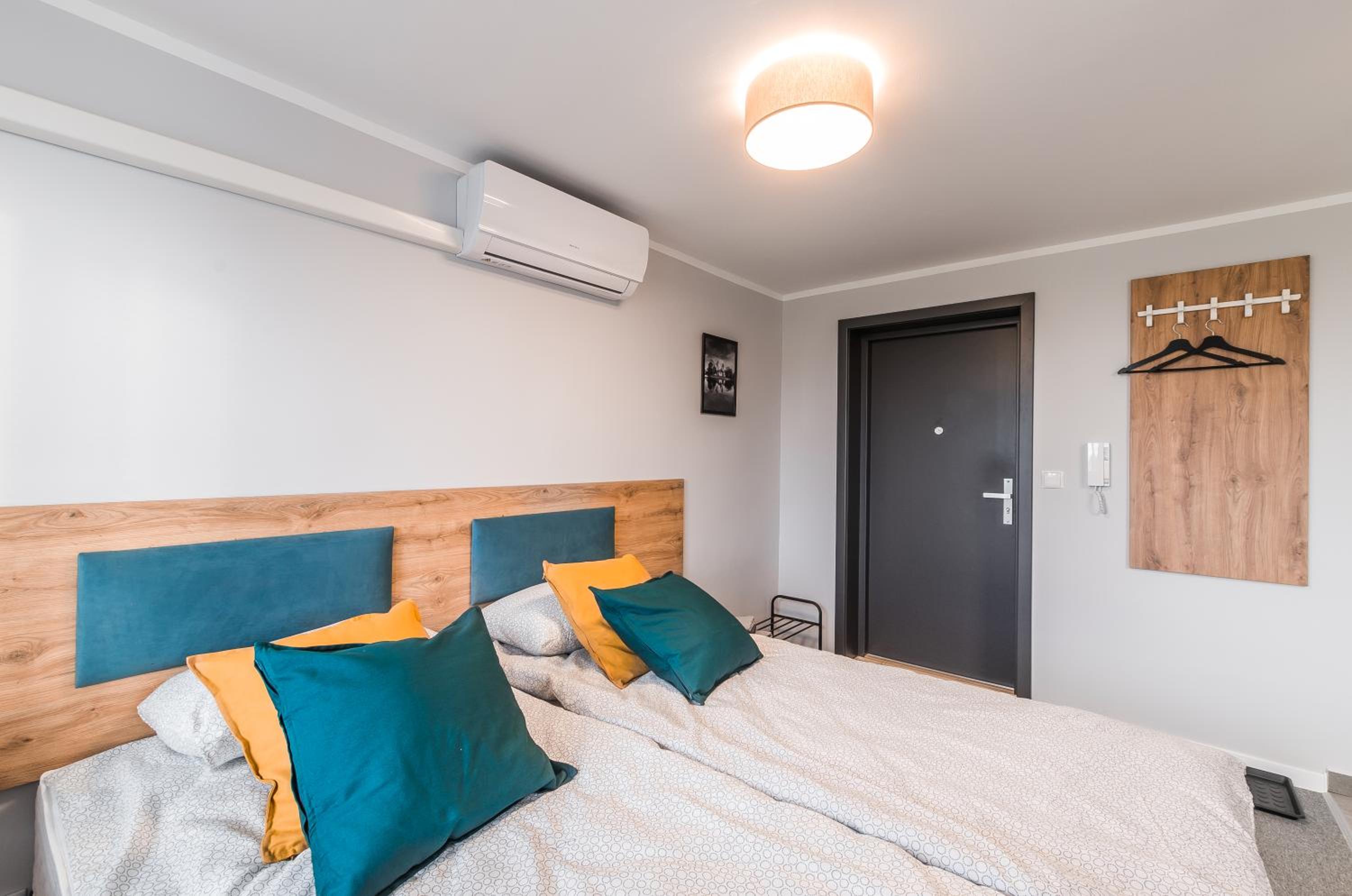 Economy Double Room - Photo 5