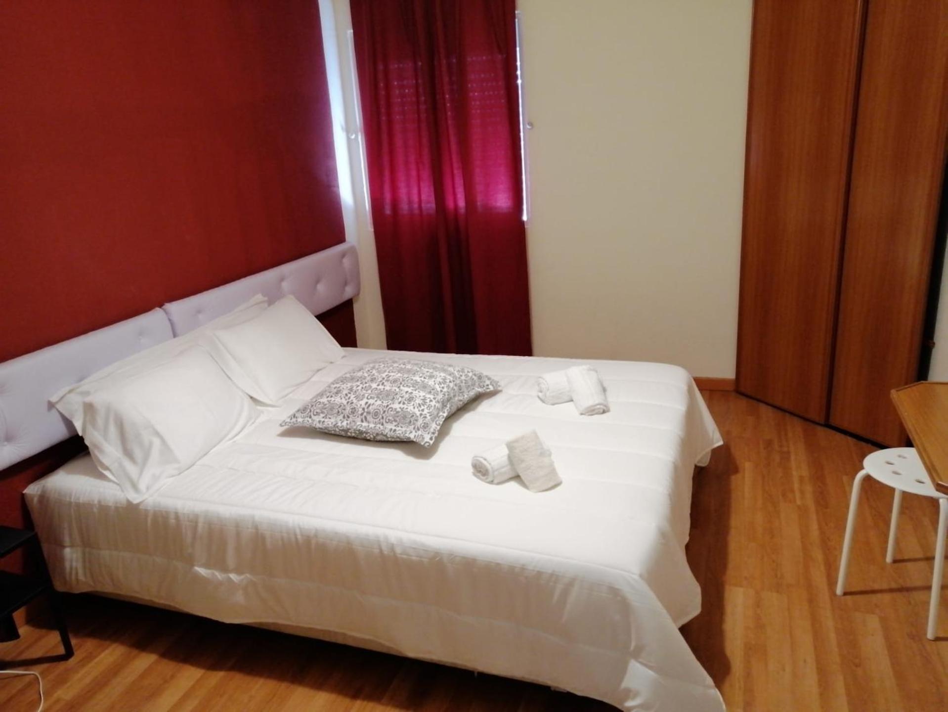 Double Room - Photo 4