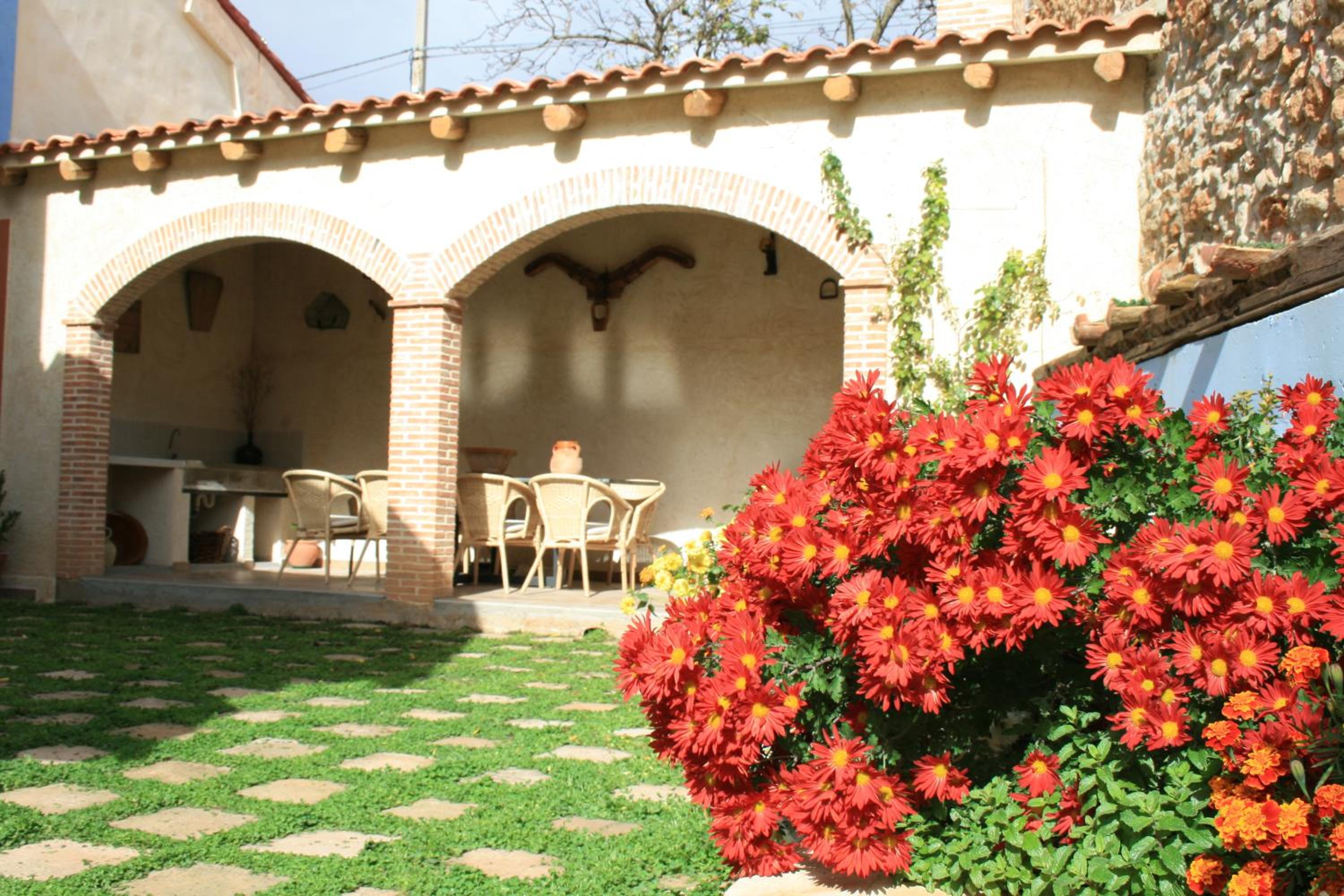 Four-Bedroom House - Photo 27