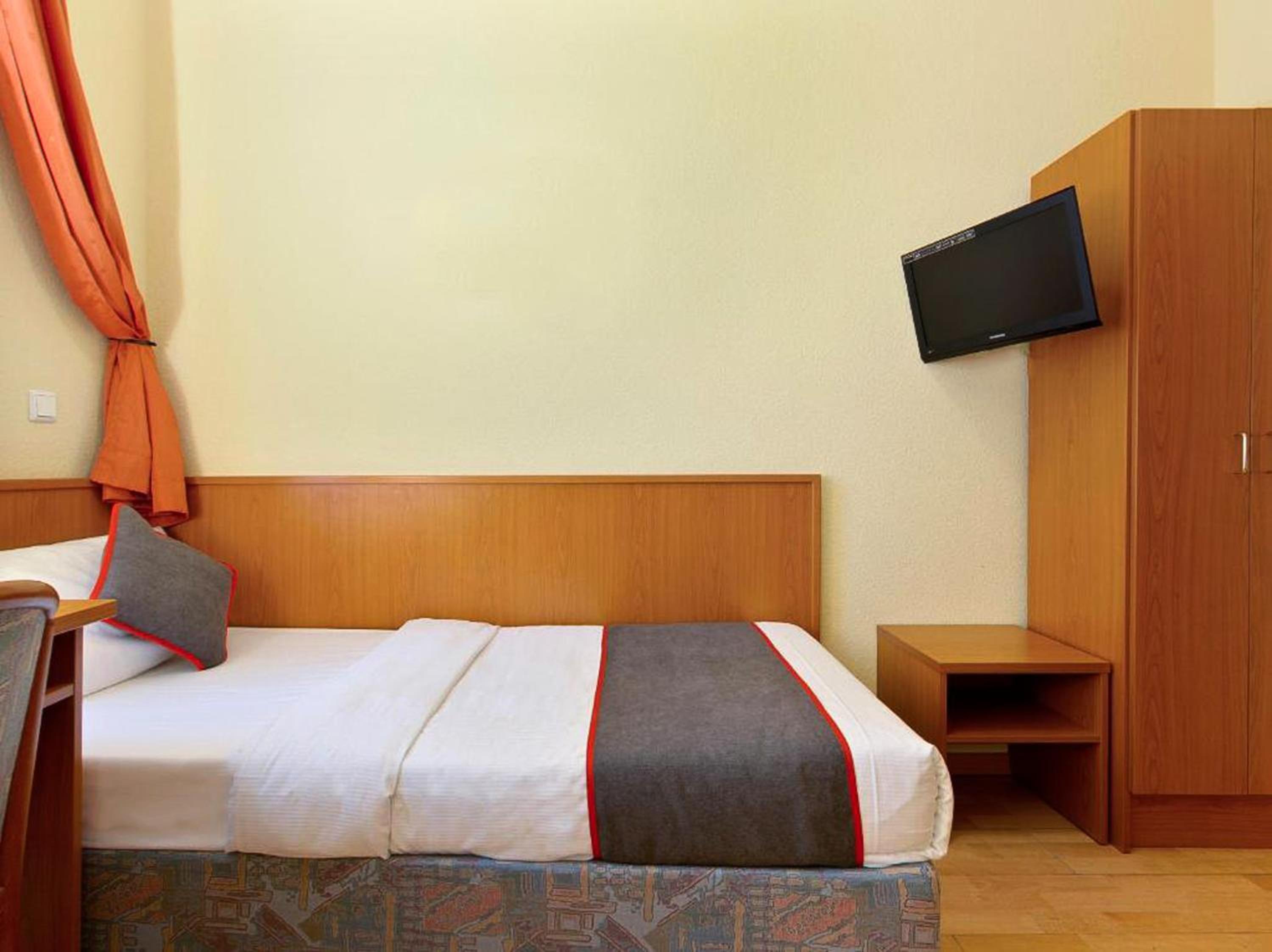 Single Room photo 3