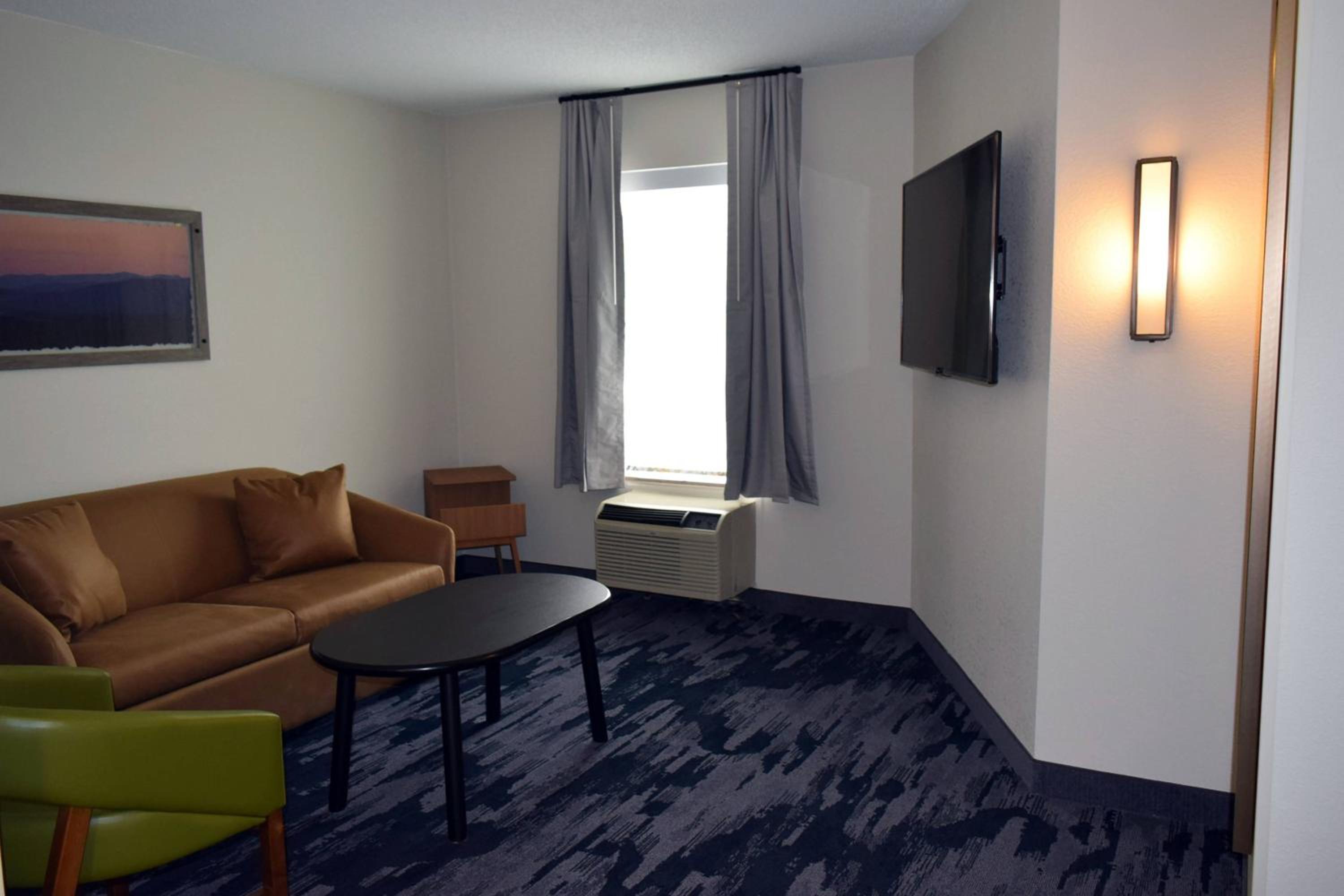 One-Bedroom King Suite with Sofa Bed - Hearing Accessible