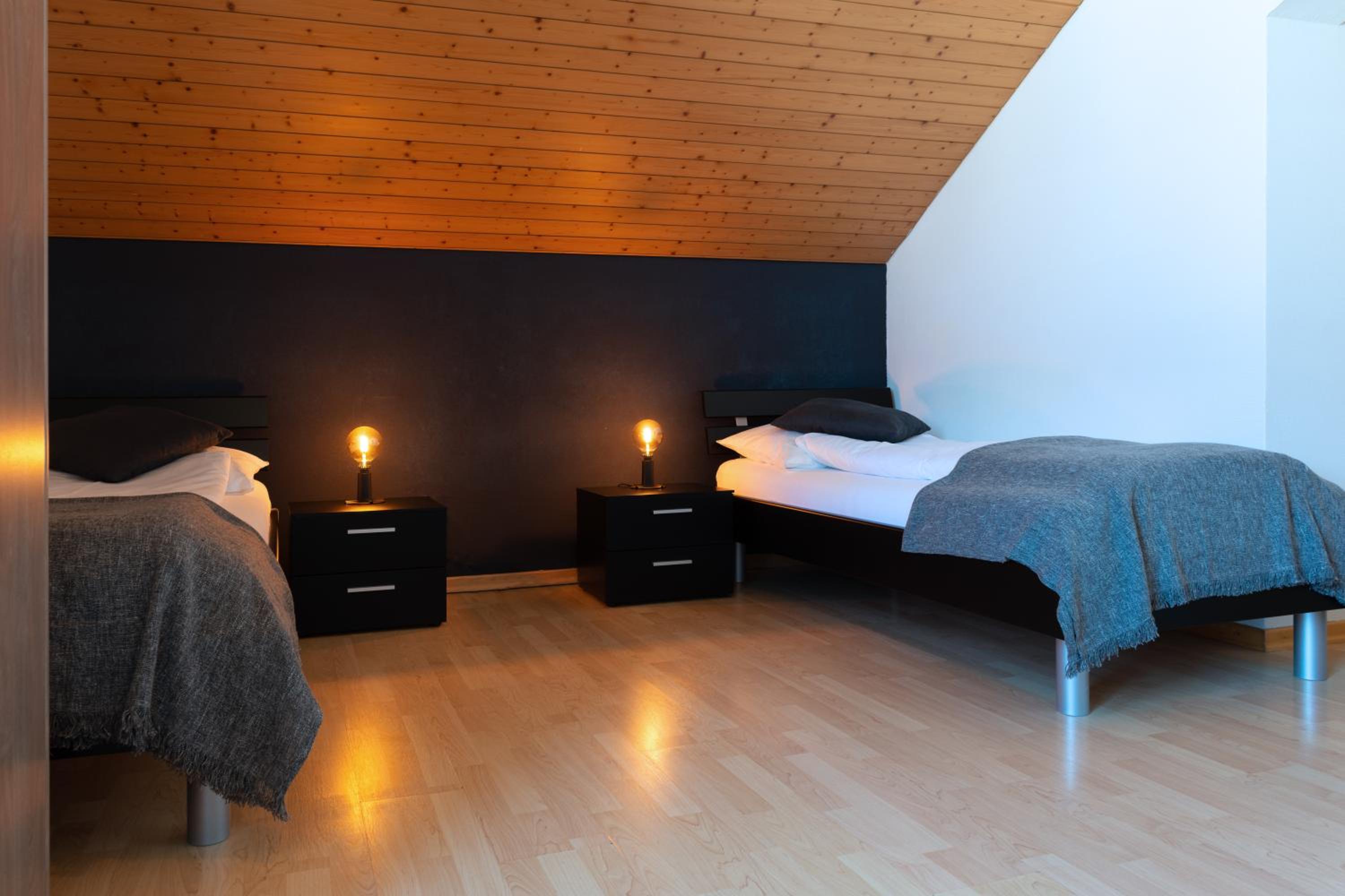 Standard Twin Room - Photo 1
