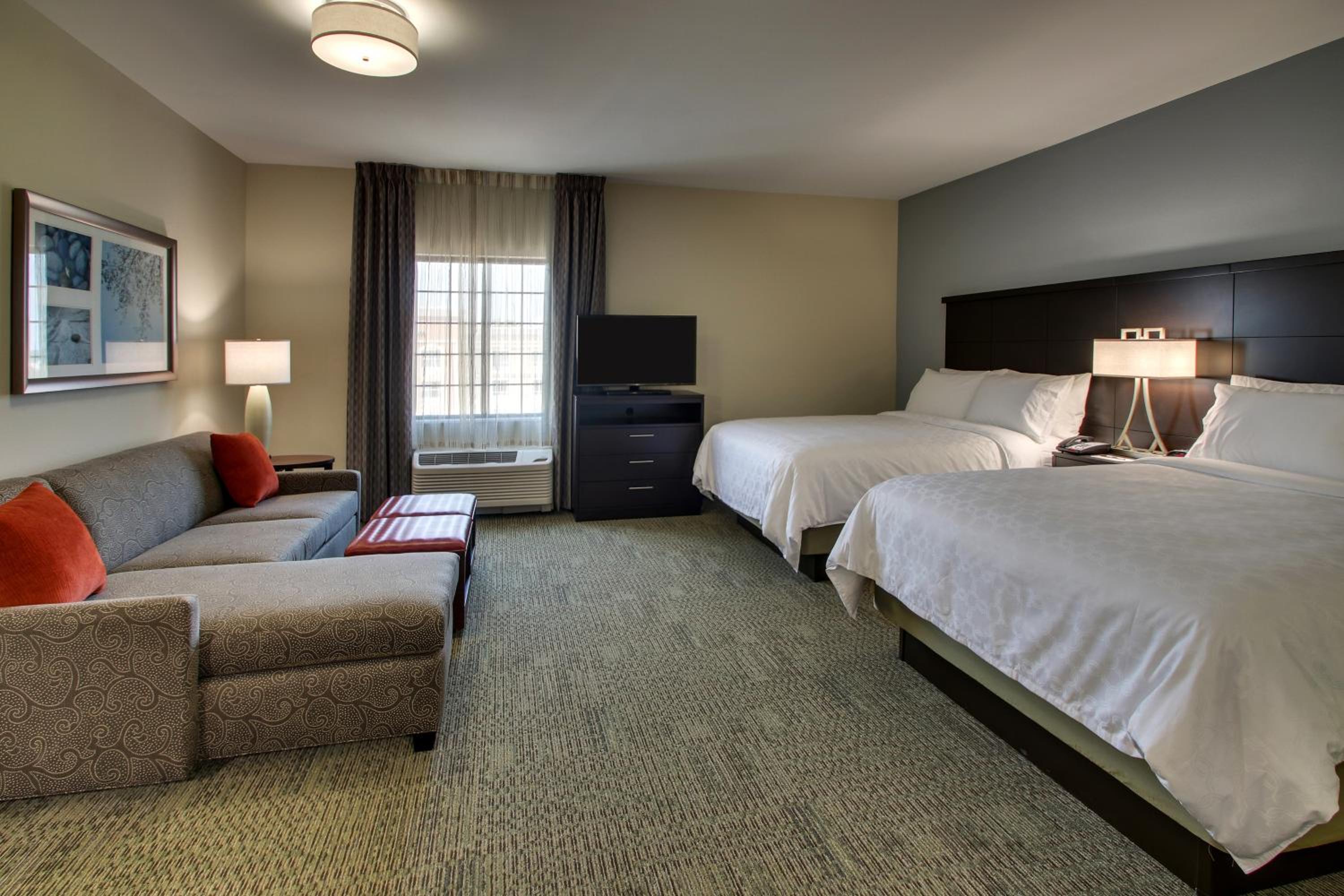 Studio Suite with Two Queen Beds photo 3