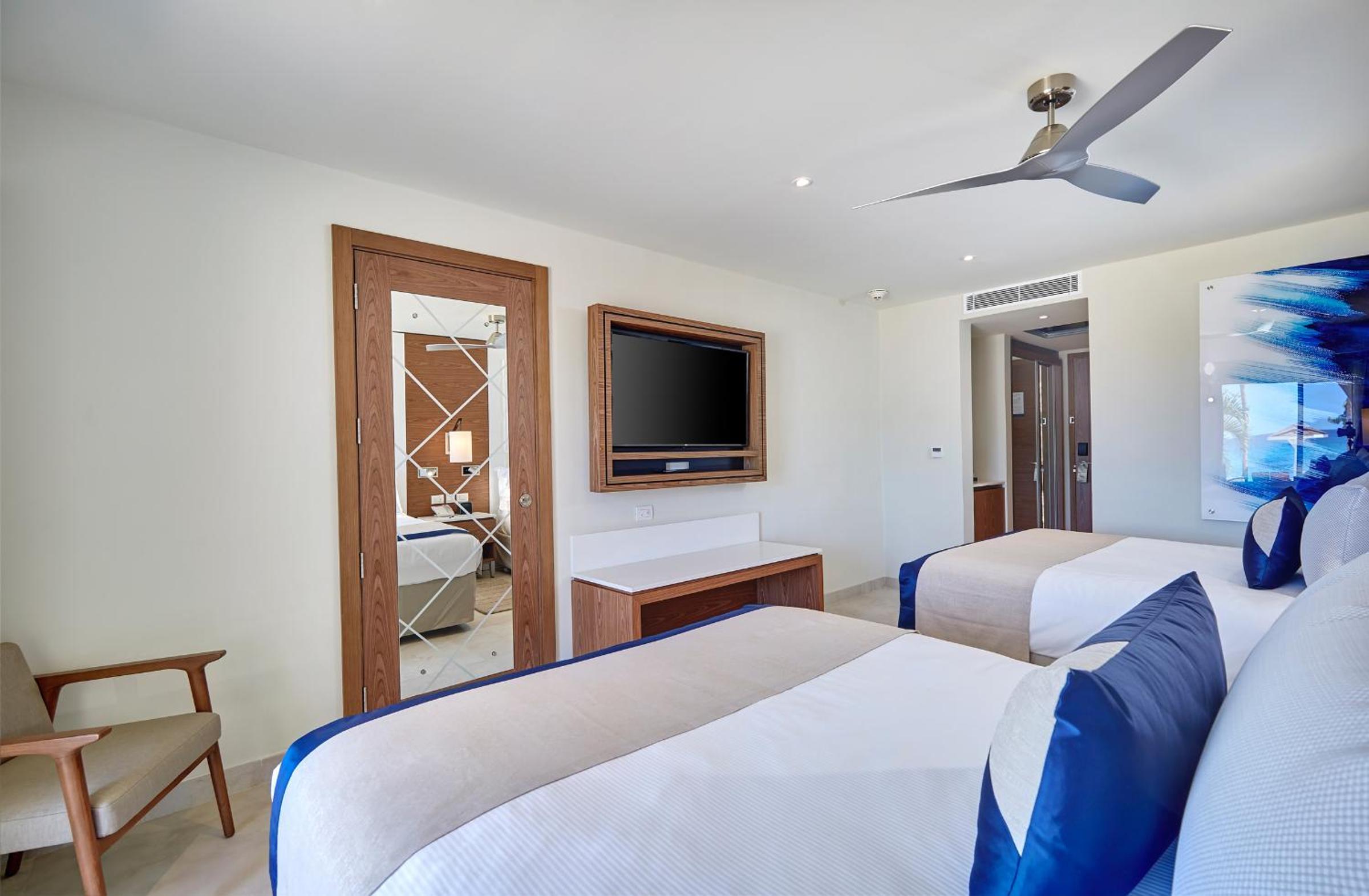 Luxury Room - Photo 7
