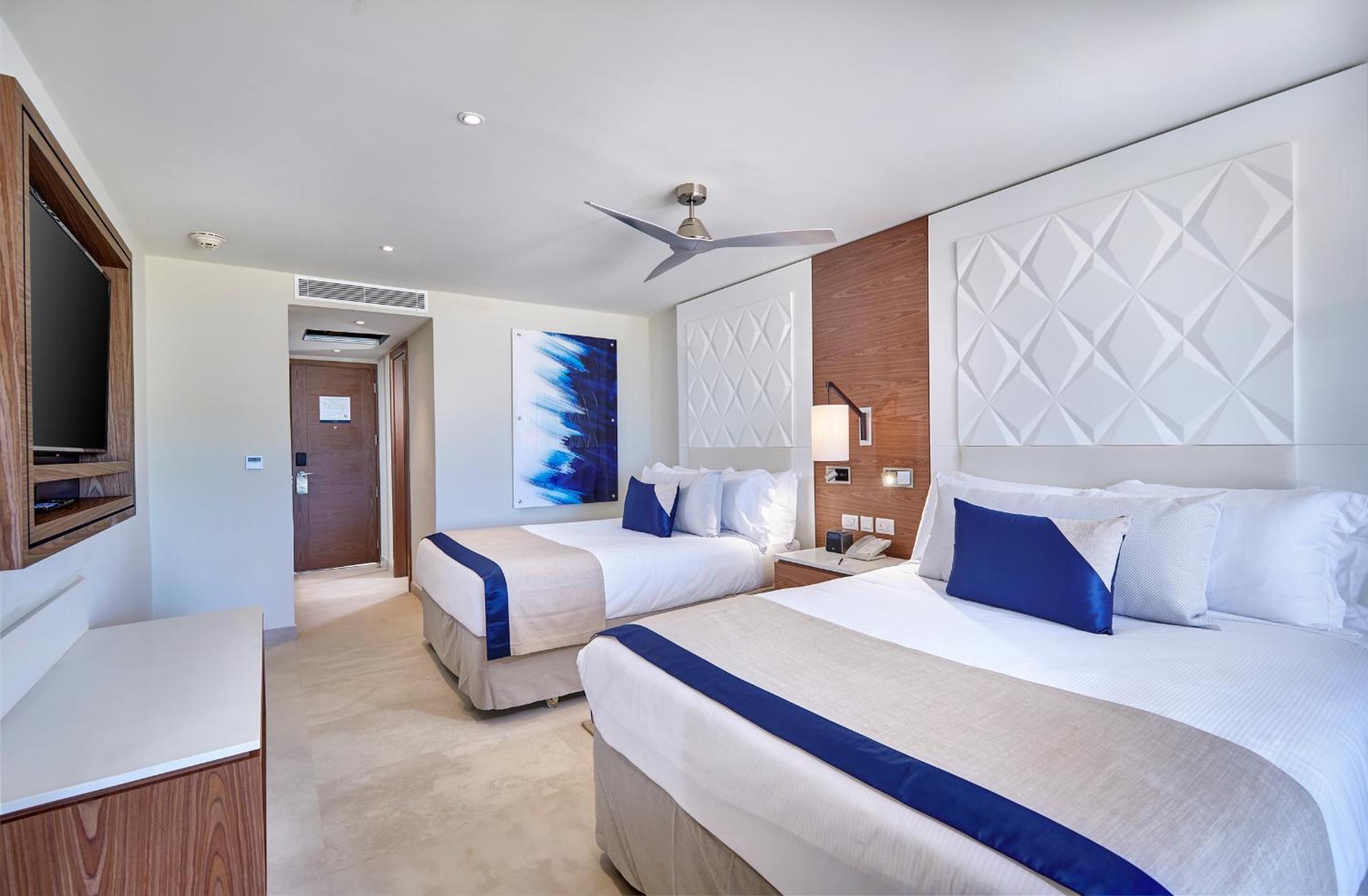  Luxury Room Ocean Front - Photo 12