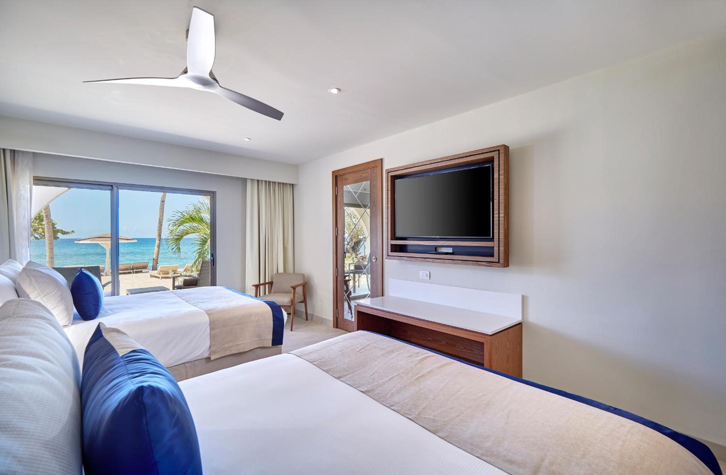  Luxury Room Ocean Front - Photo 4