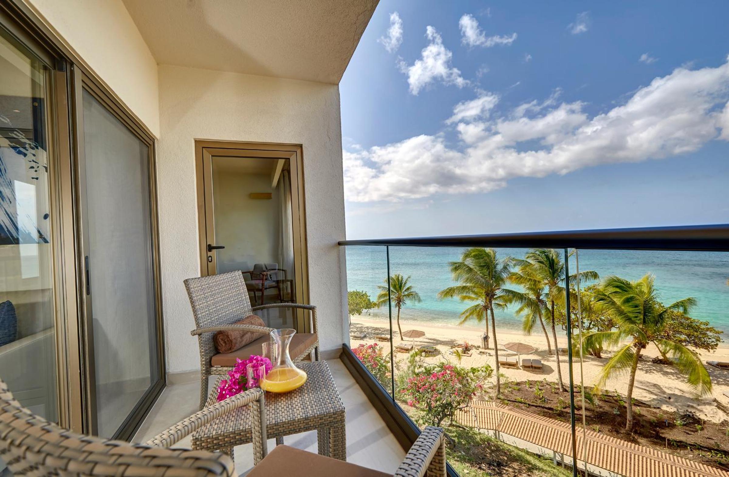  Luxury Room Ocean Front - Photo 14