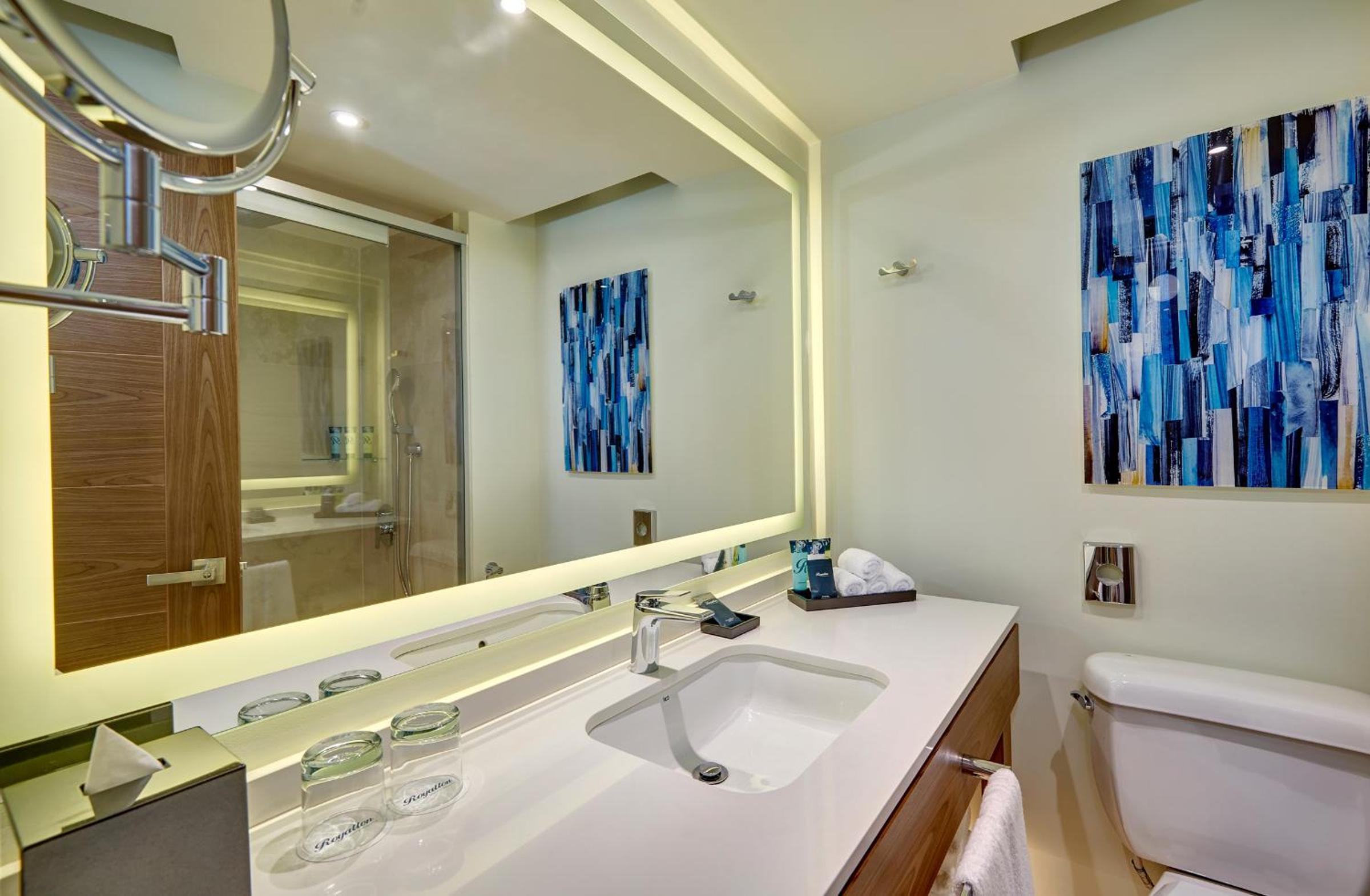 Luxury Room - Photo 10