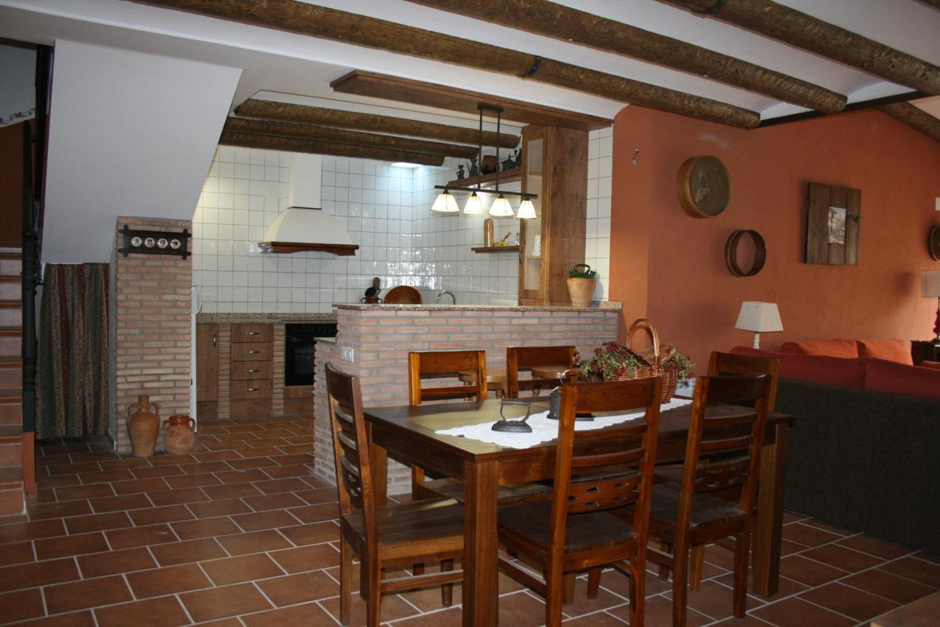Four-Bedroom House - Photo 6