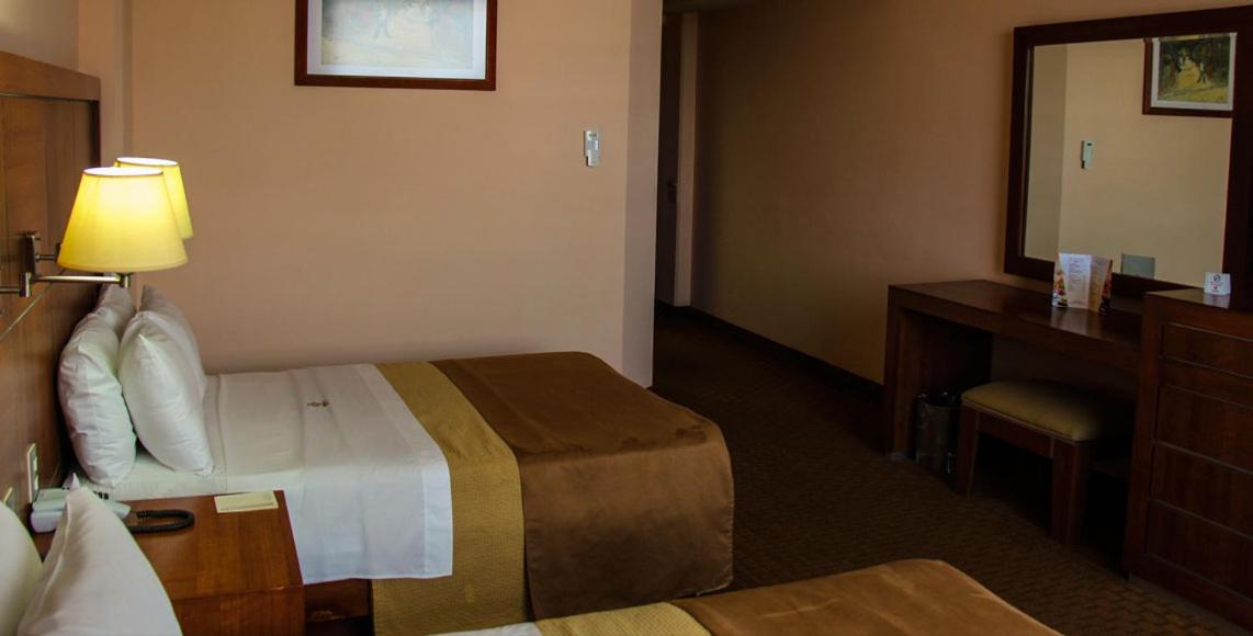 Twin Room with Air-Conditioning - Photo 2