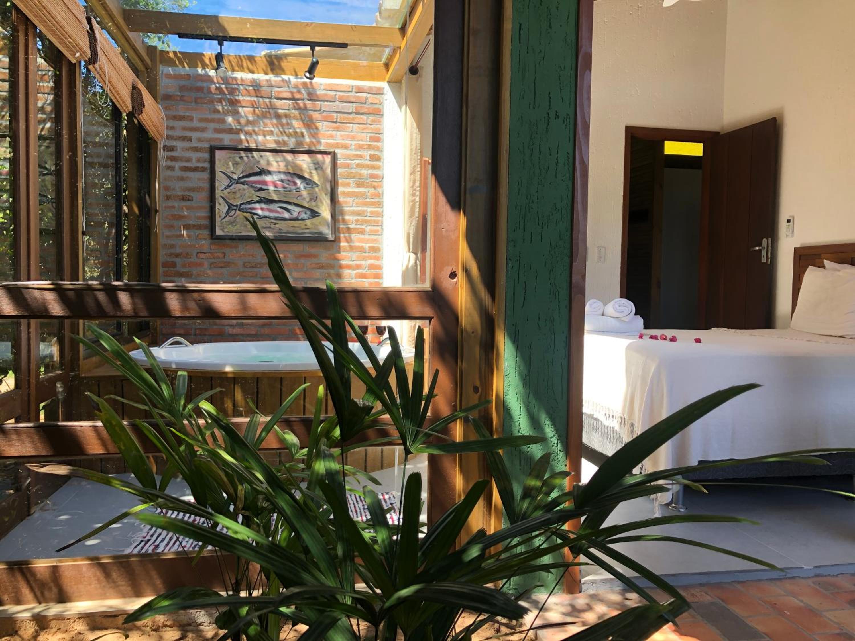 Superior Bungalow photo 1