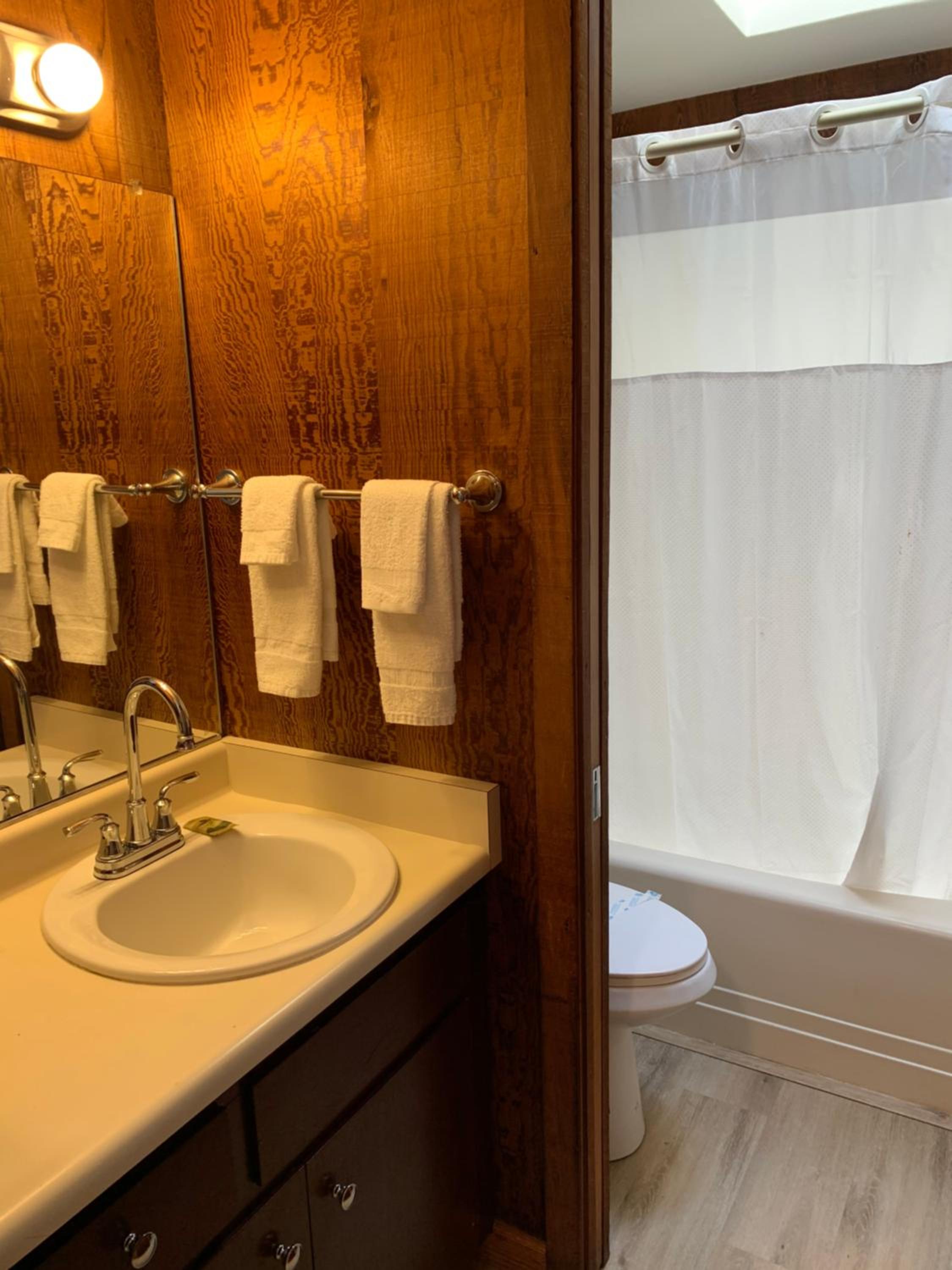 Standard Double Room - Photo 4