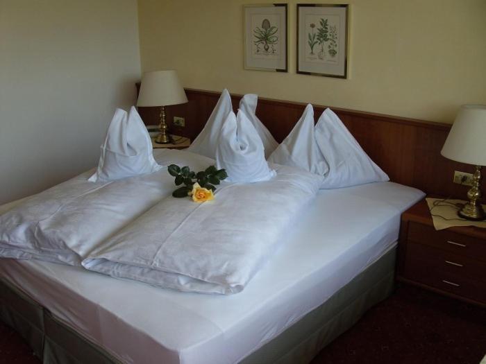 Double Room - Photo 6