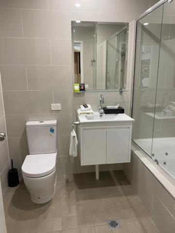Queen Room with Spa Bath photo 2